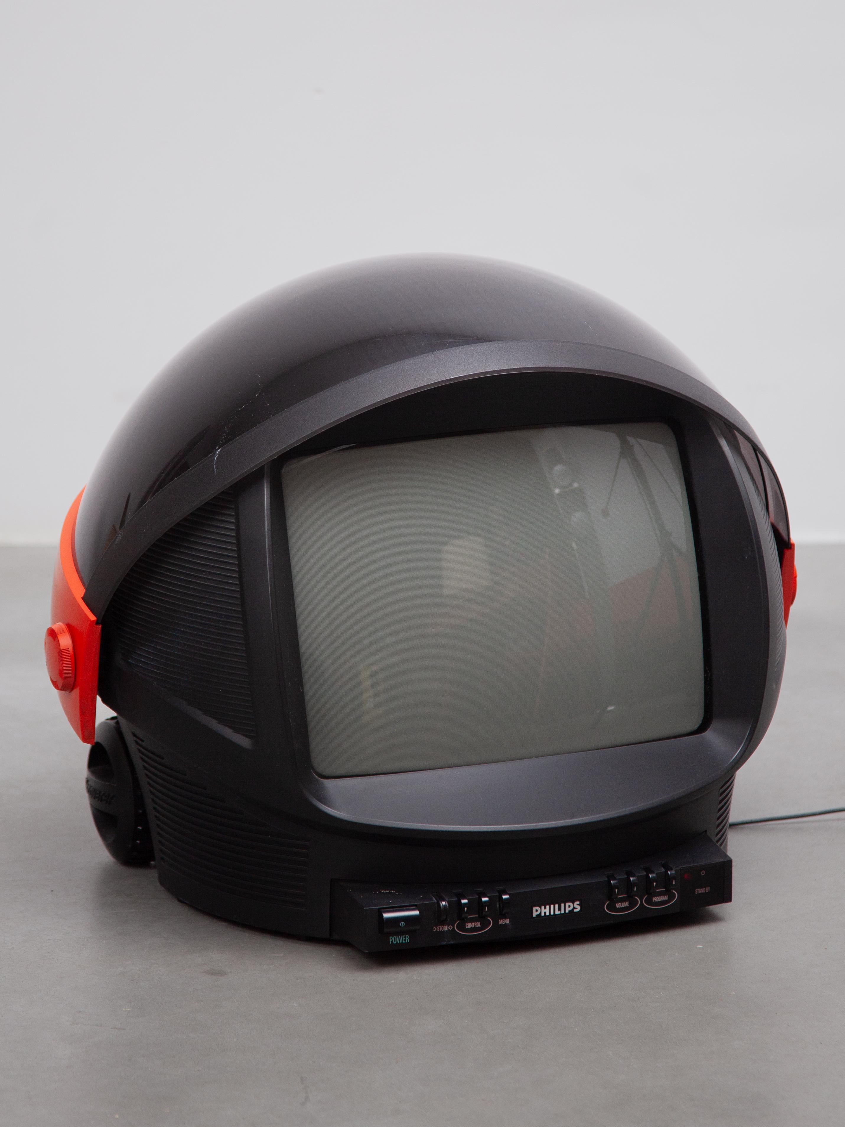 Spage Age Modell „Discoverer“ Fernseher entworfen von Philips, Niederlande, 1980er Jahre (Moderne der Mitte des Jahrhunderts) im Angebot
