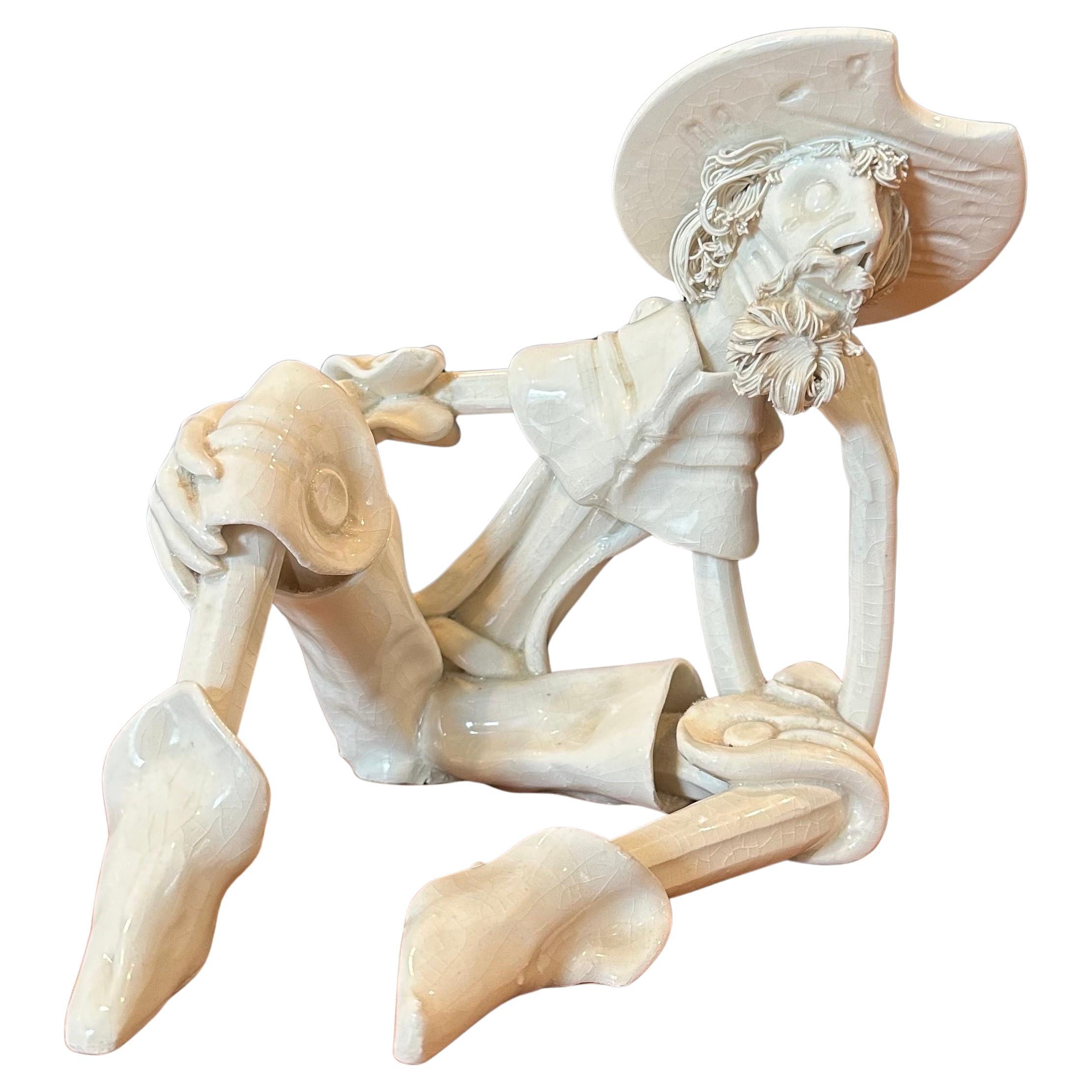 Scultura di spaghetti vintage di Don Chisciotte di Roberto Nischli, circa anni '90. Questa scultura in ceramica fatta a mano ha una finitura lucida bianca e un meraviglioso look brutalista. Il pezzo ha molto carattere e fascino e sarebbe un'ottima