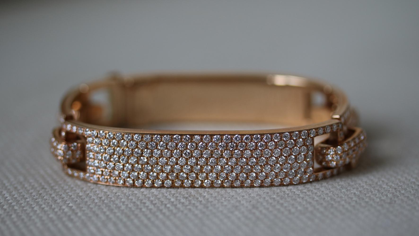 Women's or Men's Spallanzani 18k Rose Gold and Pave Diamond Large Manette Bracelet