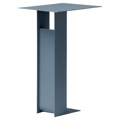 Mesa auxiliar Span, metal hecho a mano, aspecto minimalista y moderno en azul