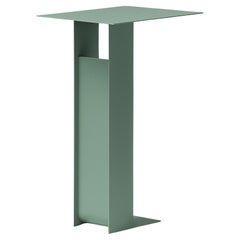 Span Beistelltisch, handgefertigtes Metall, minimalistisch und modern in Grün