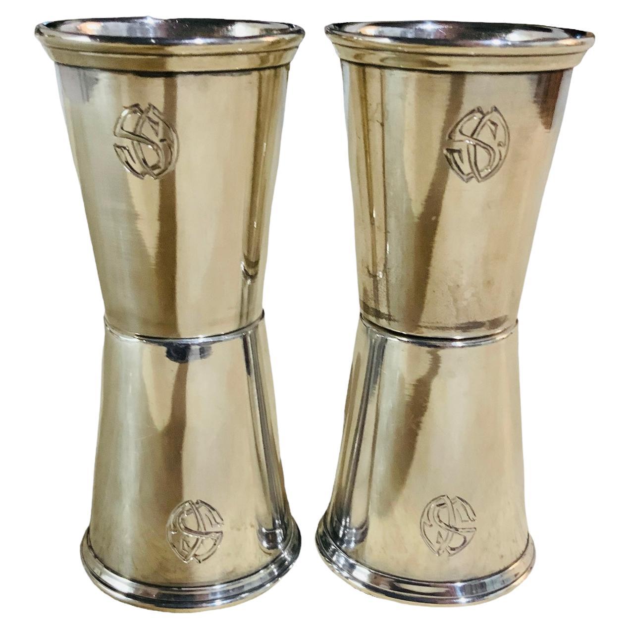 Juego español de cuatro vasos de chupito plateados en venta