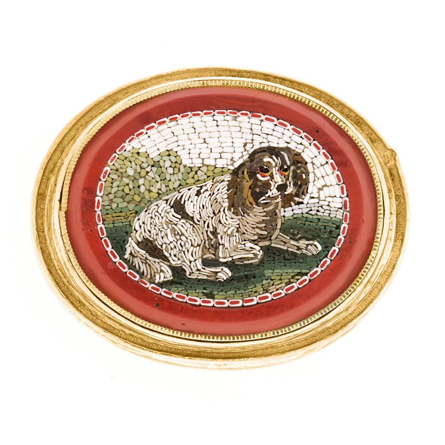 Spaniel Micro Mosaic Mounted on a Gold Vinaigrette, circa 1810s-1830s, France 1
