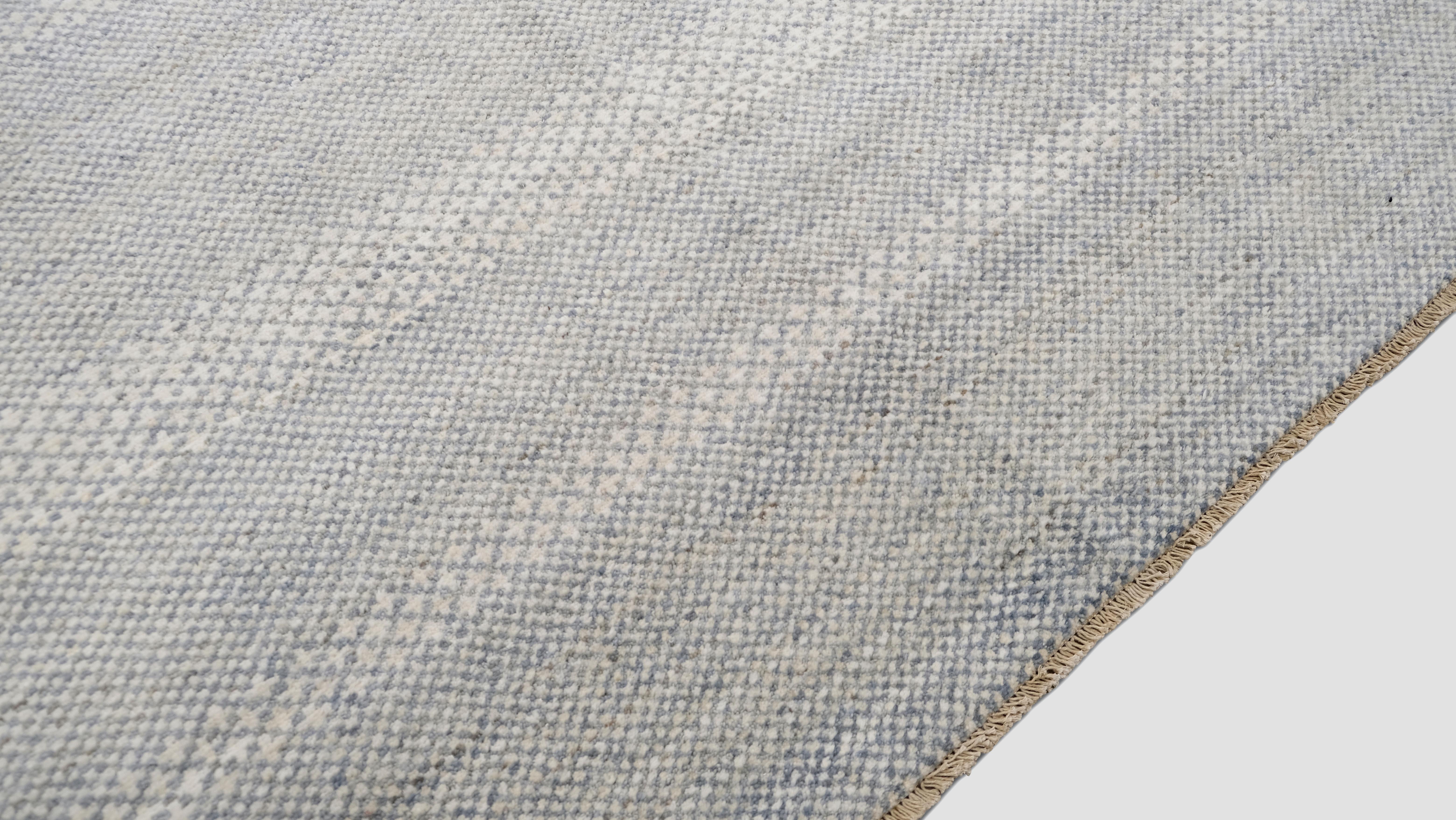 Spanifornia Blau und Elfenbein gestreifter strukturierter Wollteppich 11'9''x16' (Pakistanisch) im Angebot