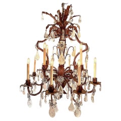 Lustre espagnol à 12 lumières en cristal de roche de style rococo avec métal doré et cristal