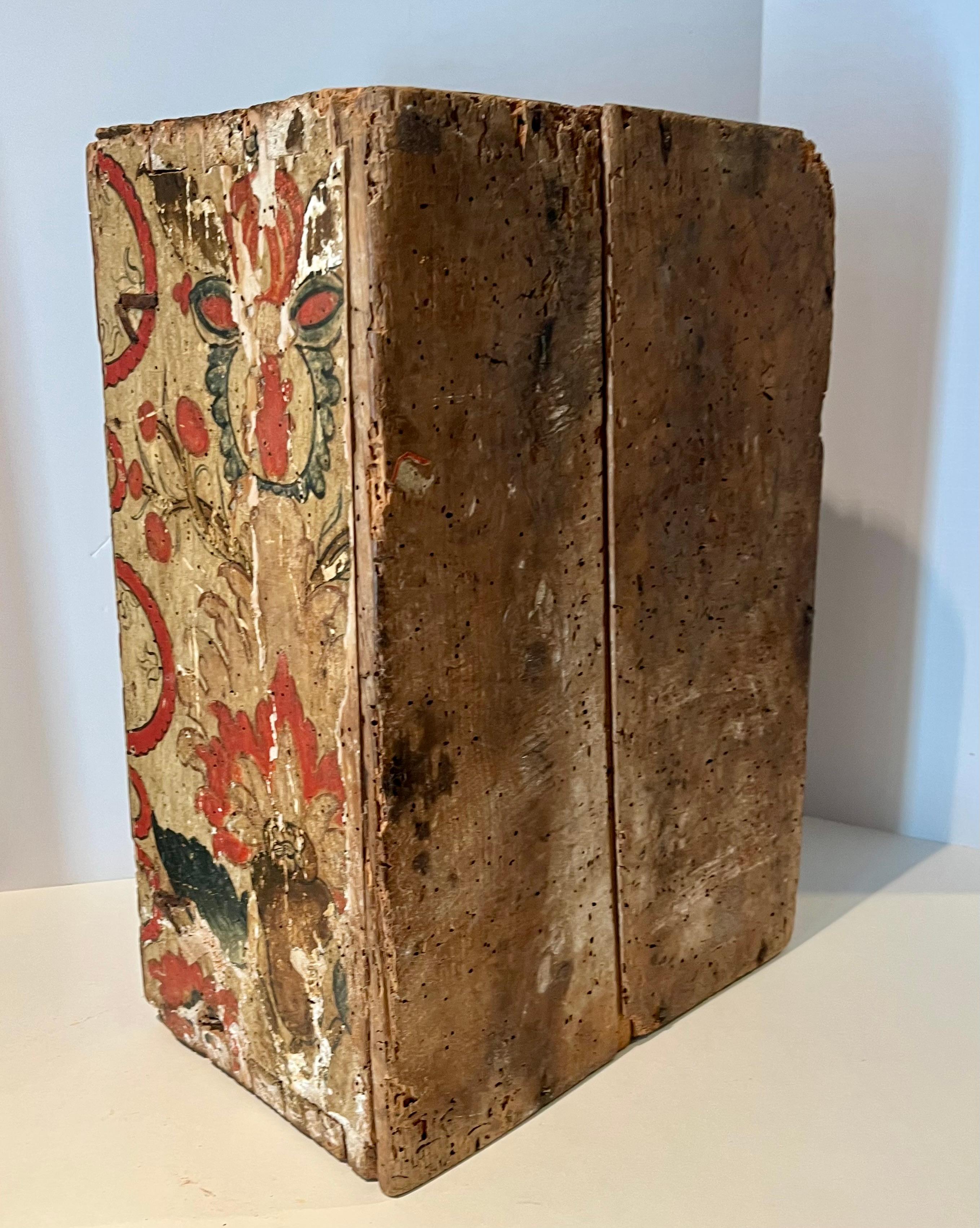 Tabernacle en bois de la Renaissance espagnole du C.I.C., Le Pélican dans sa piété. en vente 5