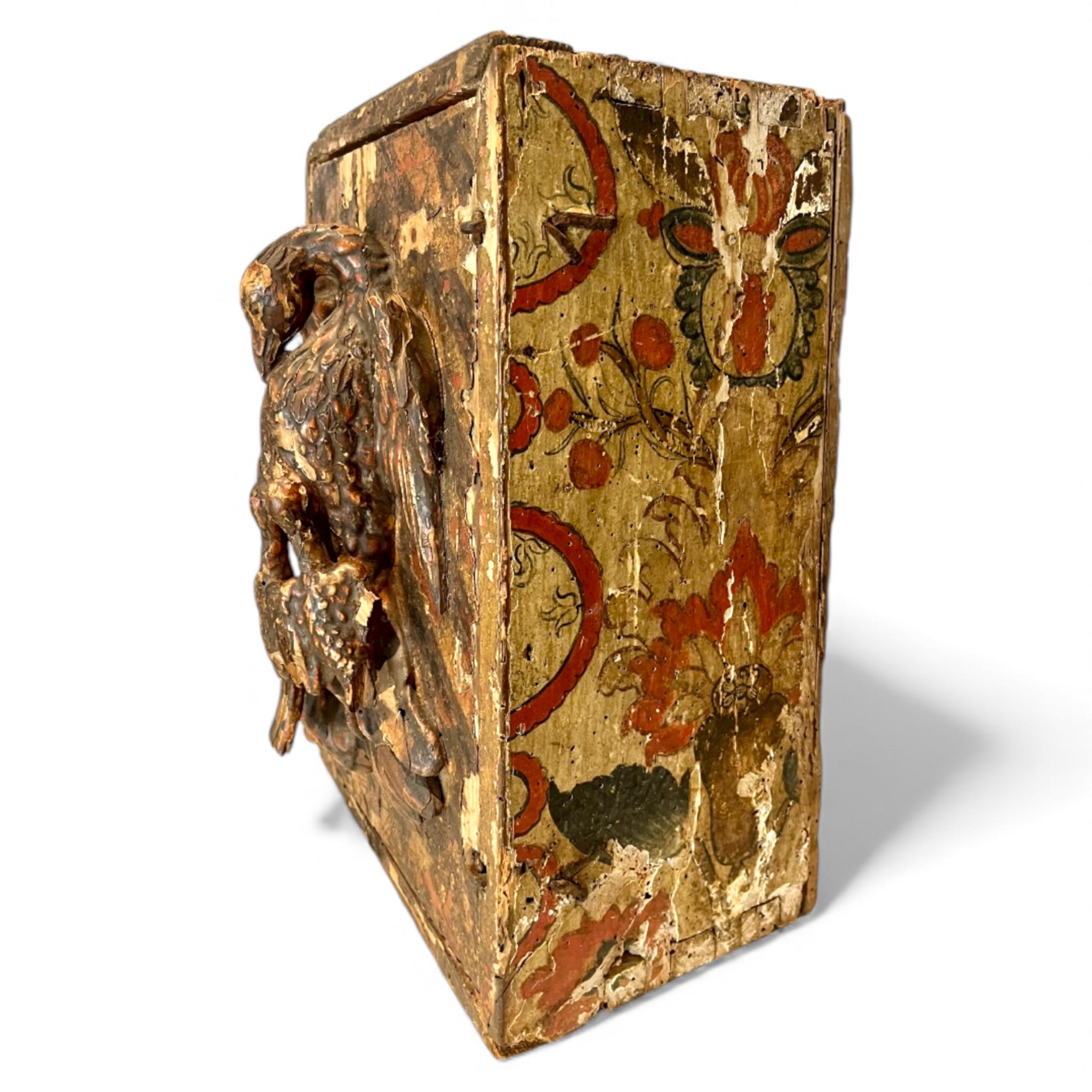 Espagnol Tabernacle en bois de la Renaissance espagnole du C.I.C., Le Pélican dans sa piété. en vente