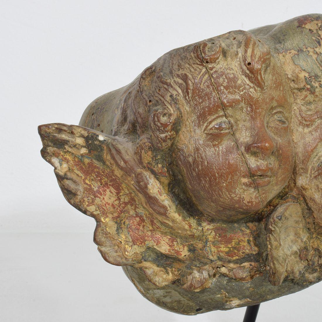 Español 17/ Siglo XVIII Tallado a Mano  Grupo de cabezas de ángeles alados barrocos en venta 3