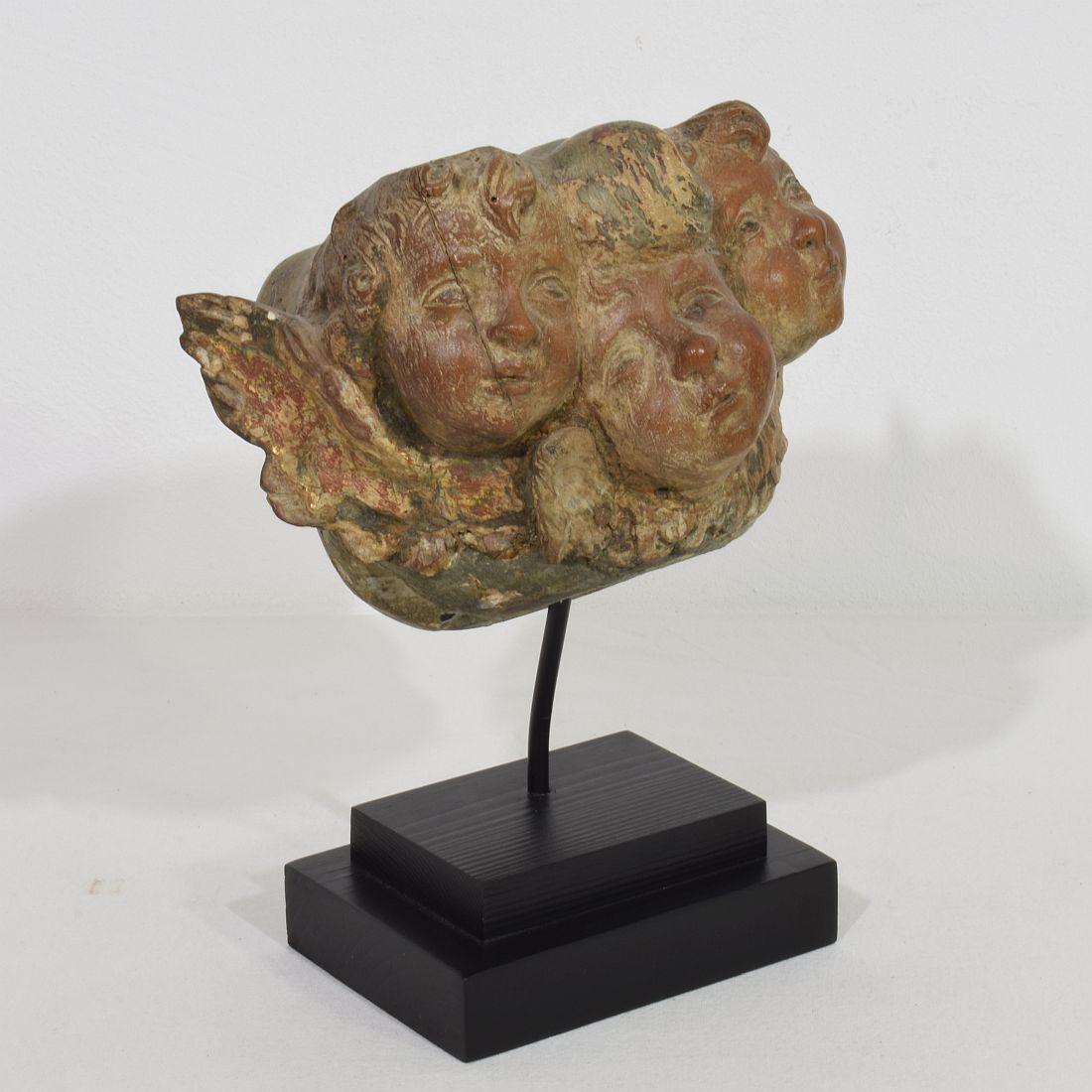 Español 17/ Siglo XVIII Tallado a Mano  Grupo de cabezas de ángeles alados barrocos Barroco en venta