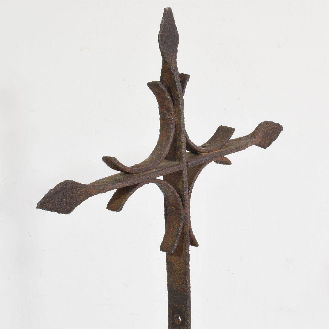 Spanish, 17/ 18th Century, Hand Forged Iron Village Cross on Carved Stone Base 7