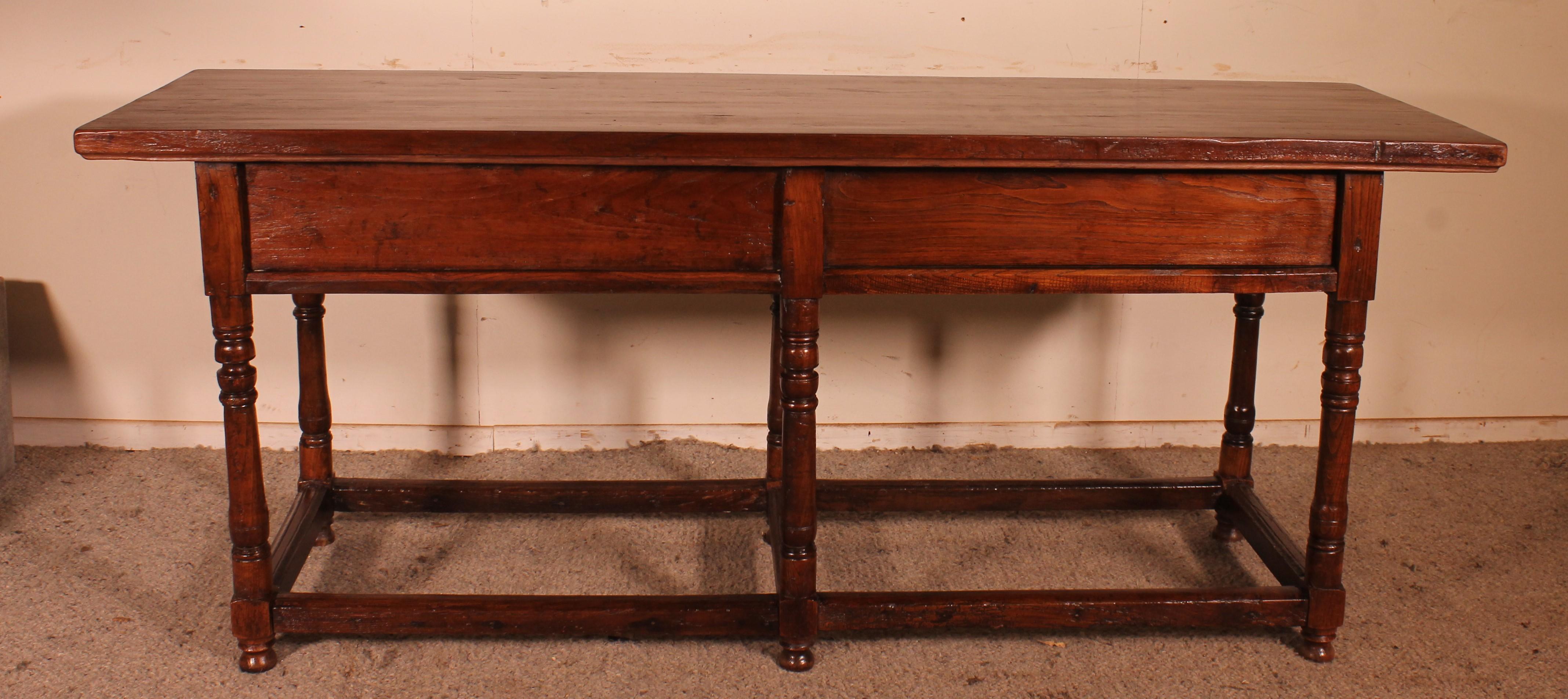 Spanish 17 Century Console With 6 Feet For Sale 1