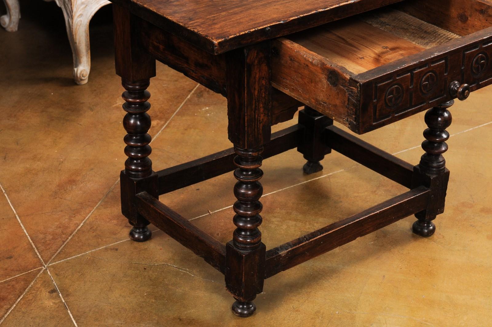Spanish 1770s Walnut Side Table with Spool Legs and Rosettes Carved Drawer For Sale 2