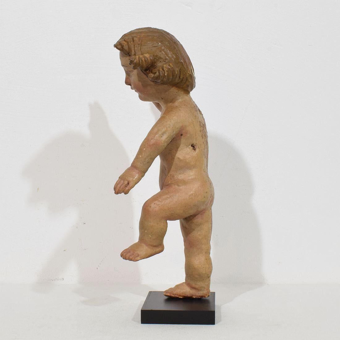 Angelo barocco spagnolo del XVII/XVIII secolo intagliato a mano in legno In condizioni buone in vendita a Buisson, FR
