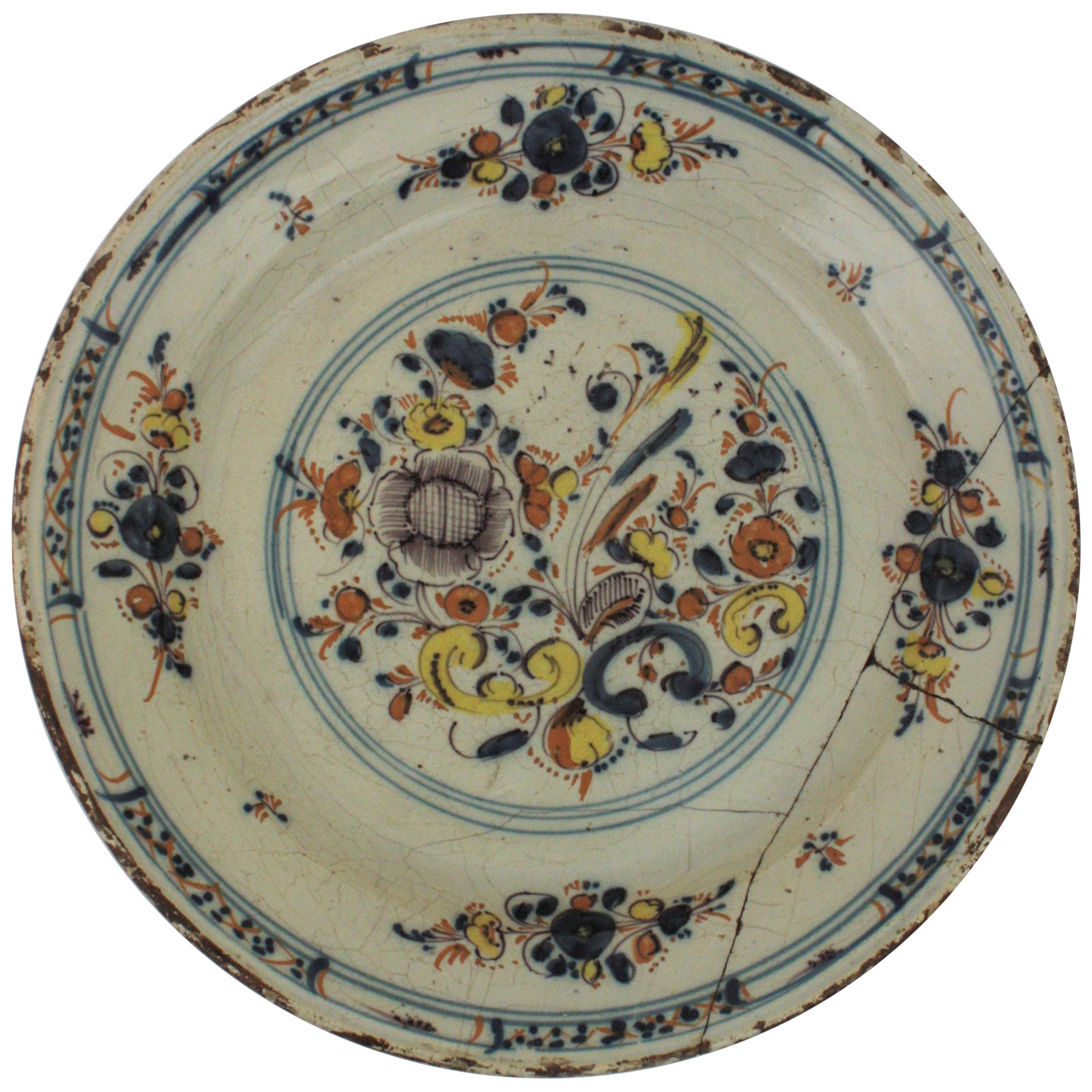 Spanish 17th Century Ceramic Circular Charger Plate, Talavera or Puente