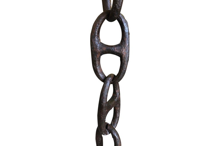 Spanish 17th Century Hand Forged Iron Chain For Sale 1