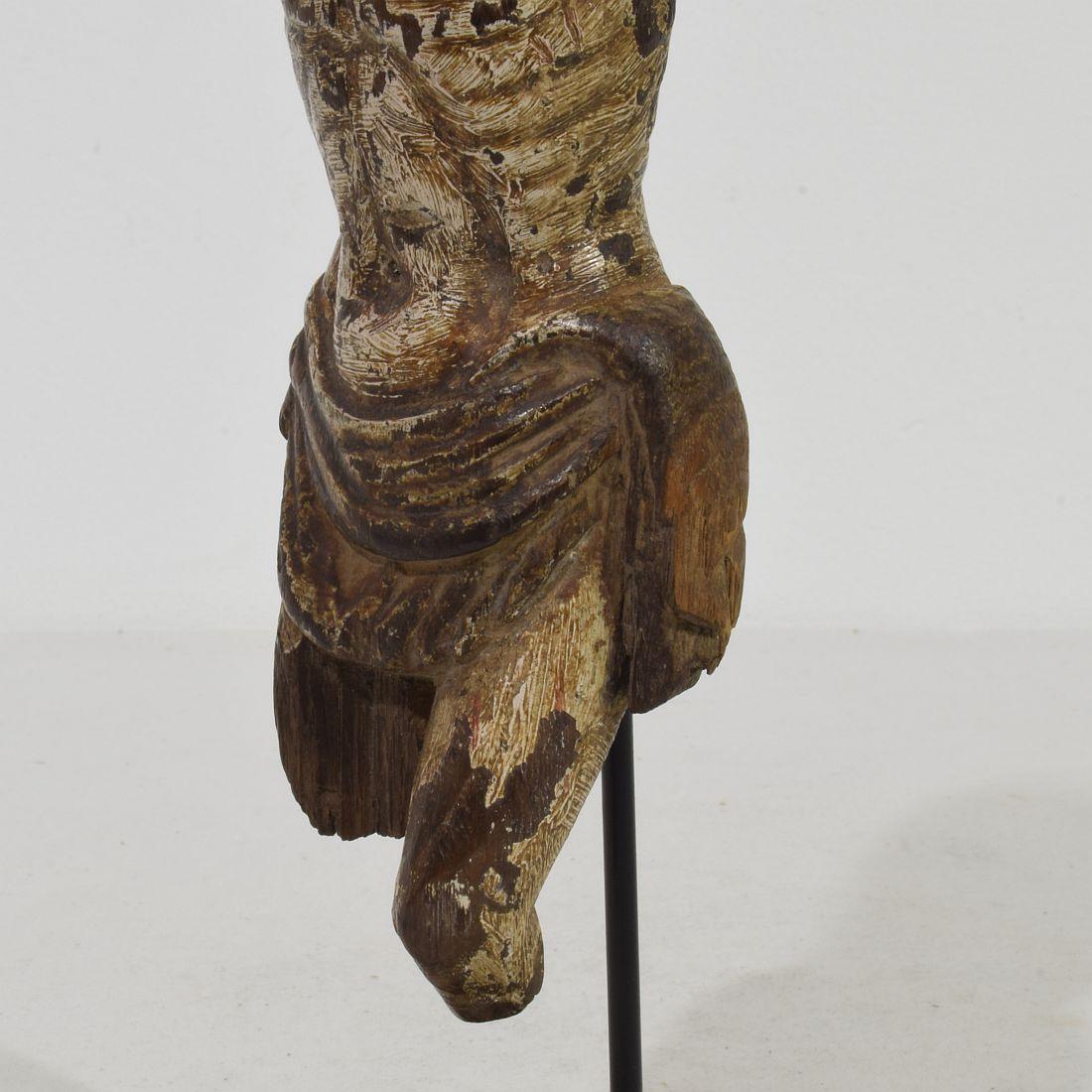 Spanish 17th Century  Weathered Carved Wooden Christ Fragment For Sale 5