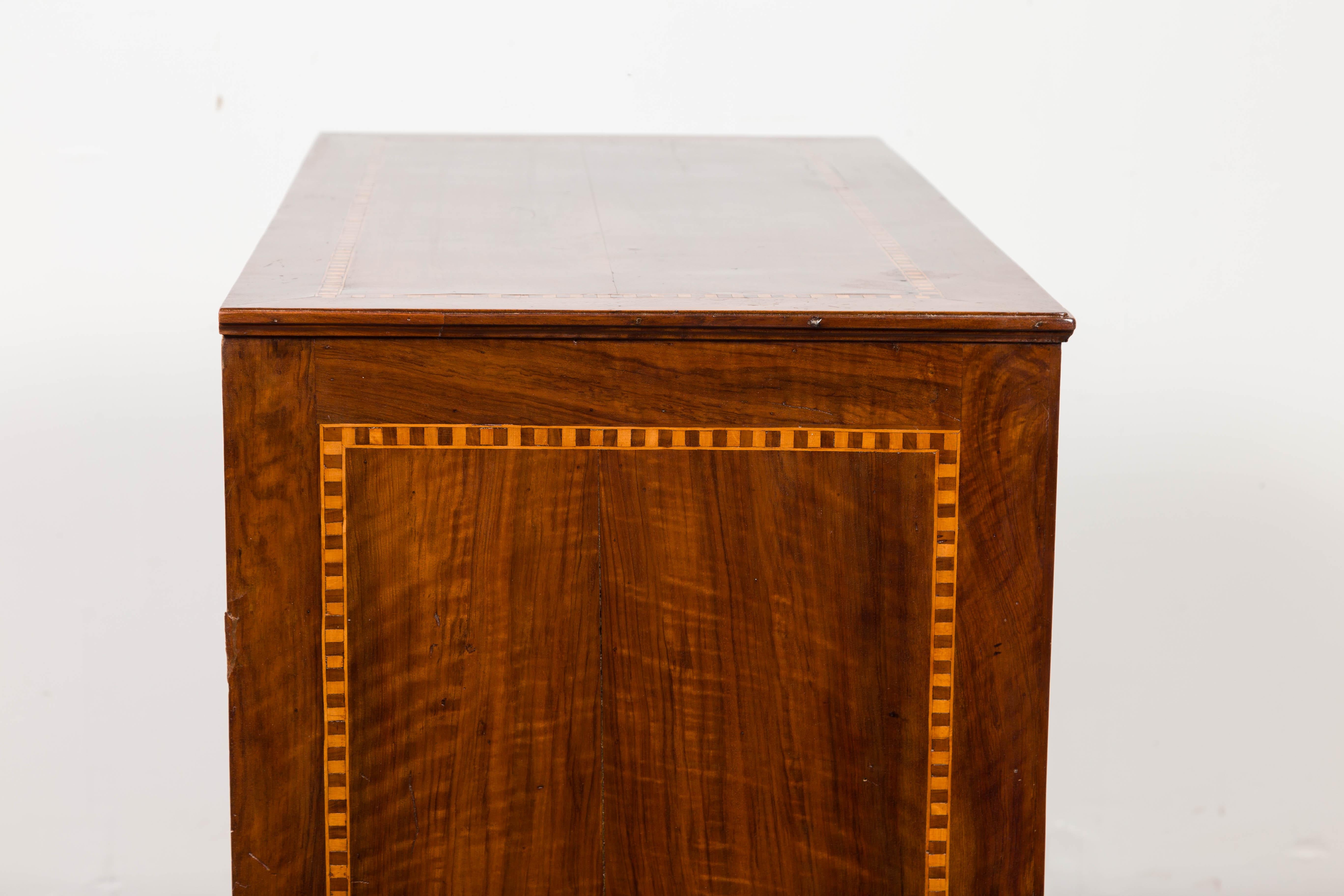 Spanish 1840s Walnut Four-Drawer Commode with Inlaid Geometric Banding 6