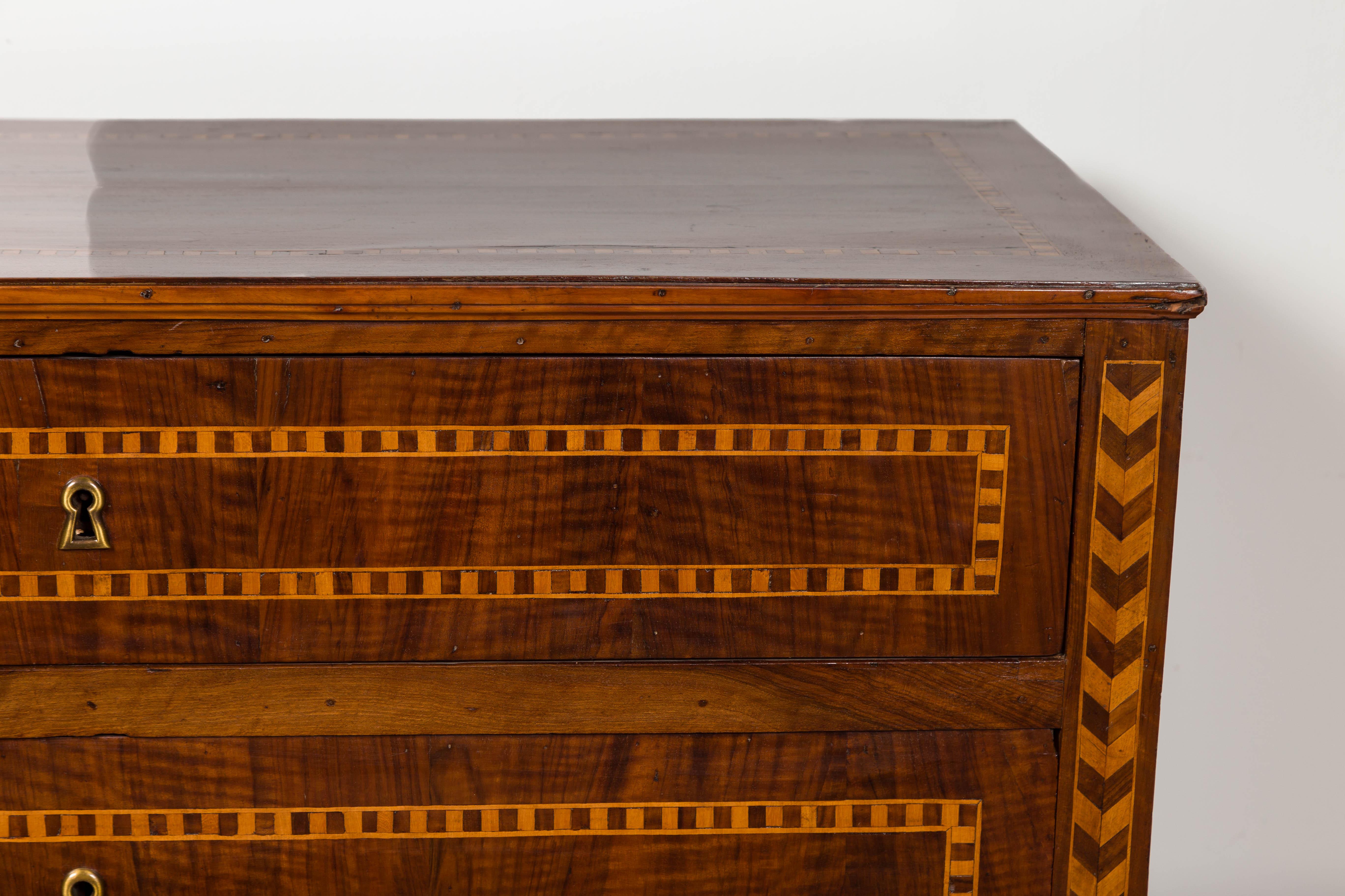 Spanish 1840s Walnut Four-Drawer Commode with Inlaid Geometric Banding 2