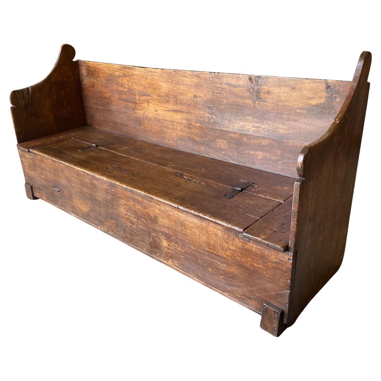 Spanish 18th Century Bench - Trunk For Sale