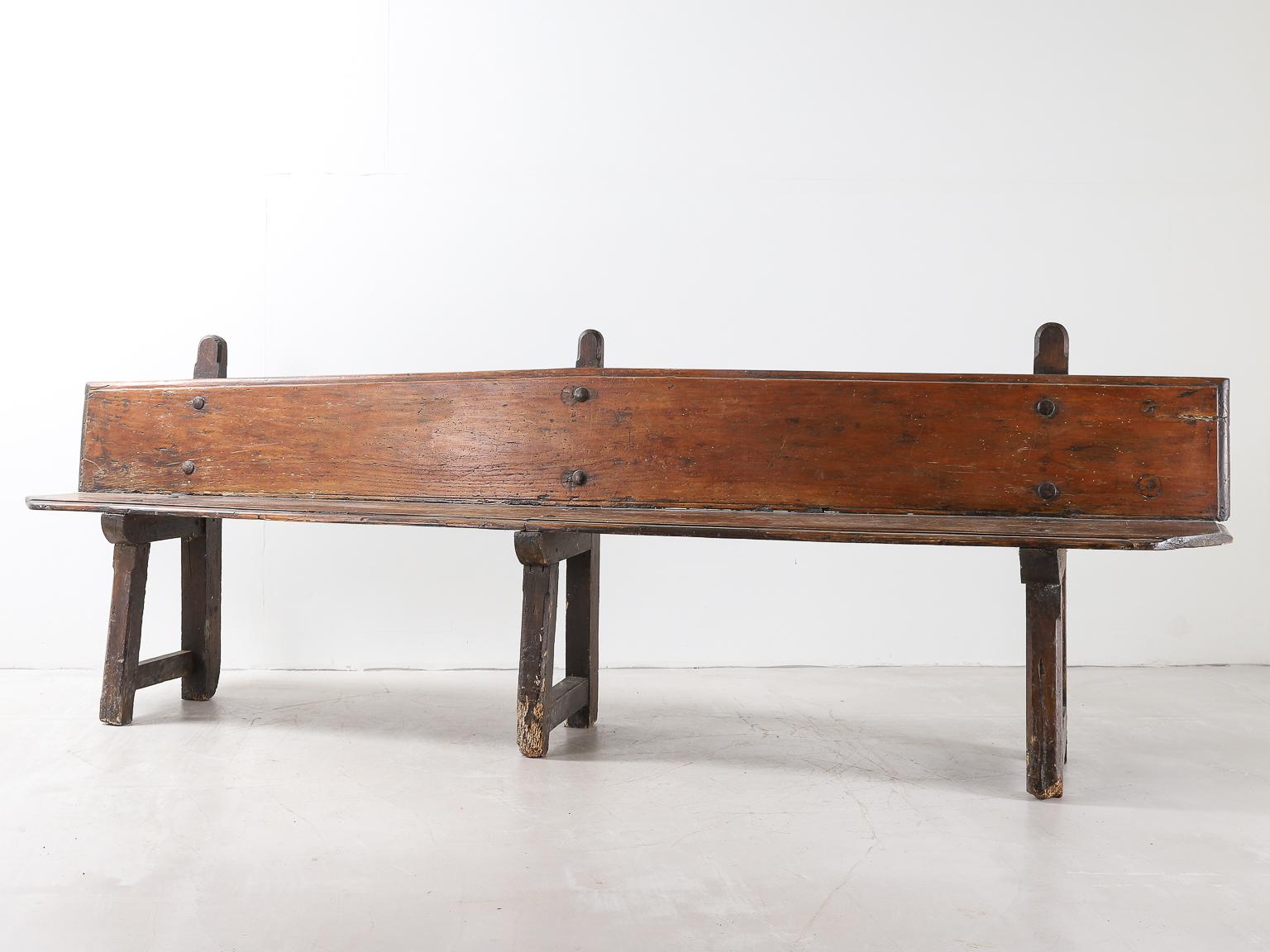 Spanish 18th Century Bench with Iron Rivets In Good Condition For Sale In London, Charterhouse Square