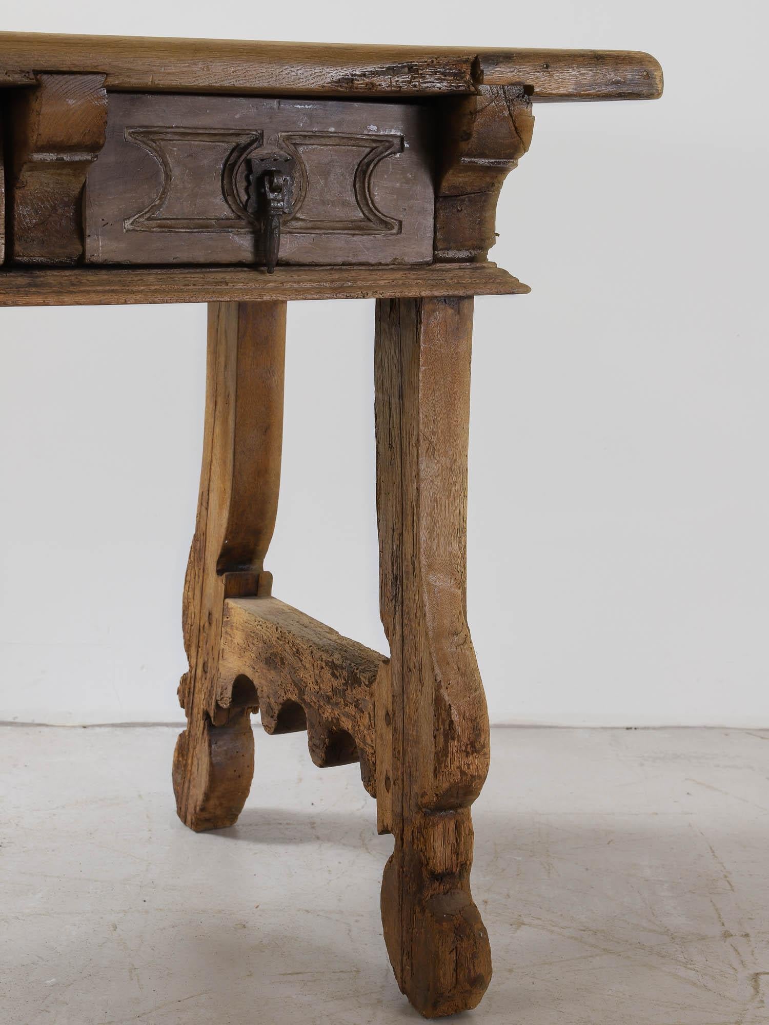 Spanish 18th Century Carved Walnut Table For Sale 2