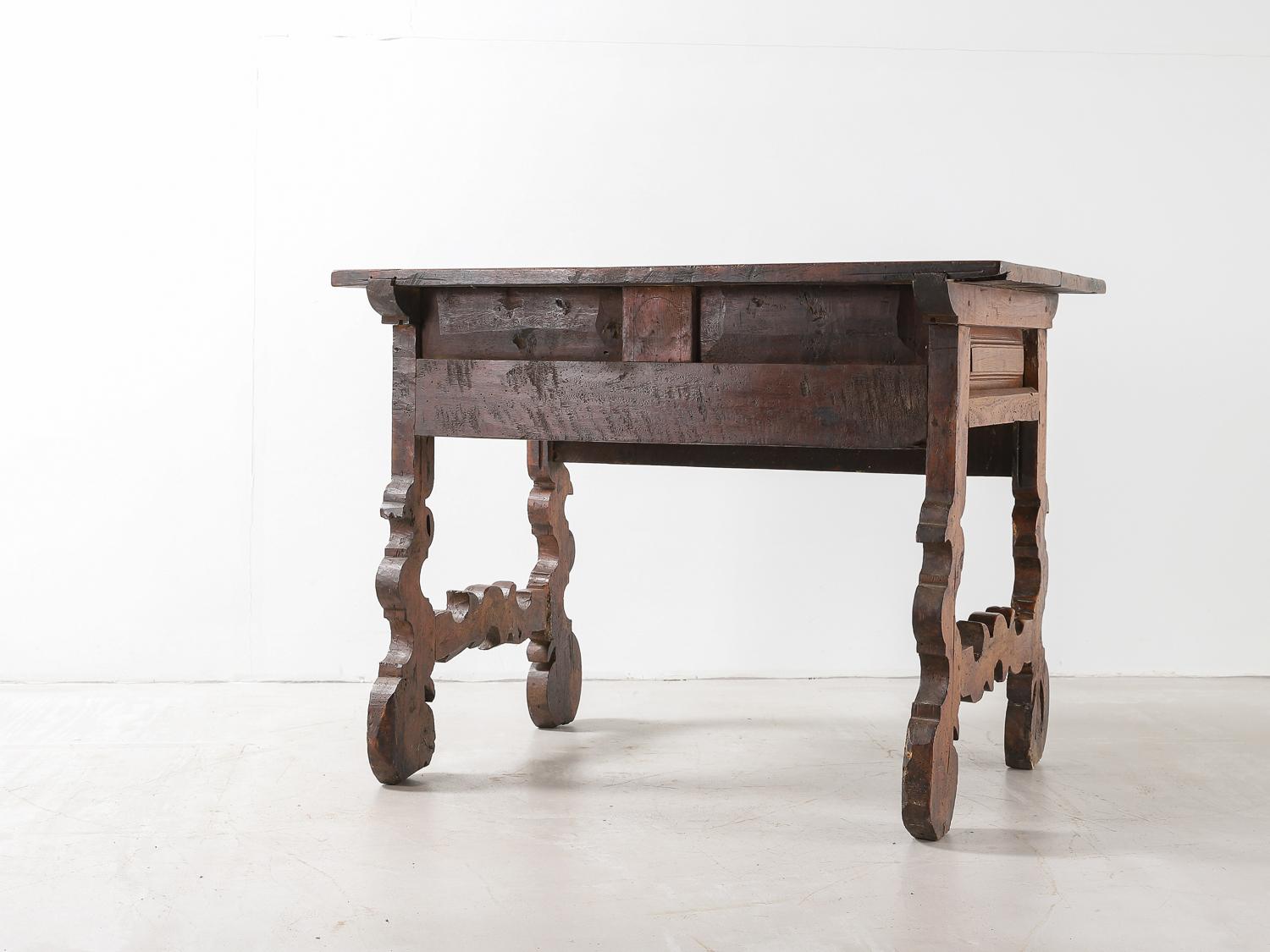 Spanish 18th Century Carved Walnut Table with Original Iron Pulls and Lyre Legs For Sale 2