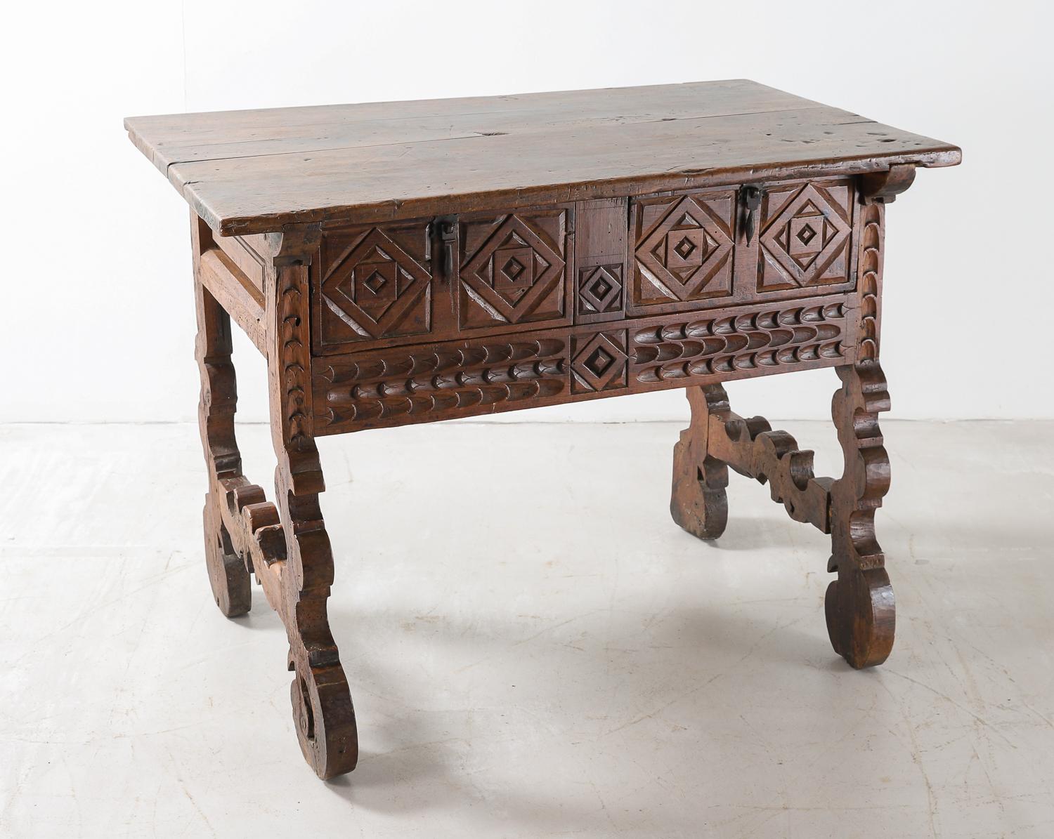 Spanish 18th Century Carved Walnut Table with Original Iron Pulls and Lyre Legs For Sale 3