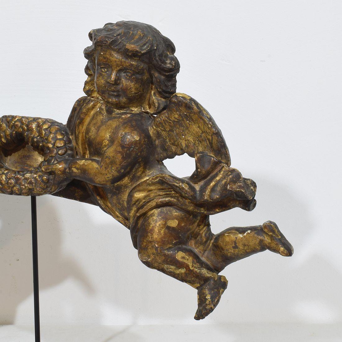 Spanischer geschnitzter Barockengel aus dem 18.  Fragment im Angebot 6