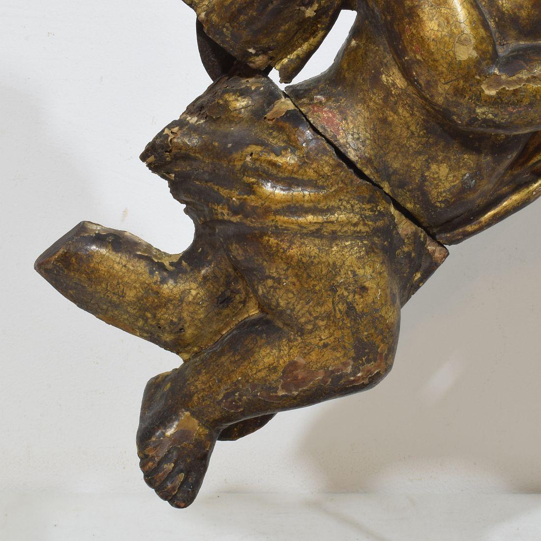 Spanischer geschnitzter Barockengel aus dem 18.  Fragment im Angebot 9