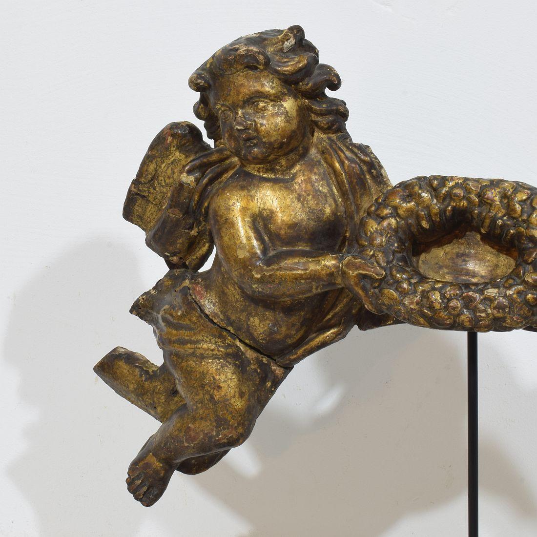 Legno Angelo barocco spagnolo in legno intagliato del XVIII secolo  Frammento in vendita