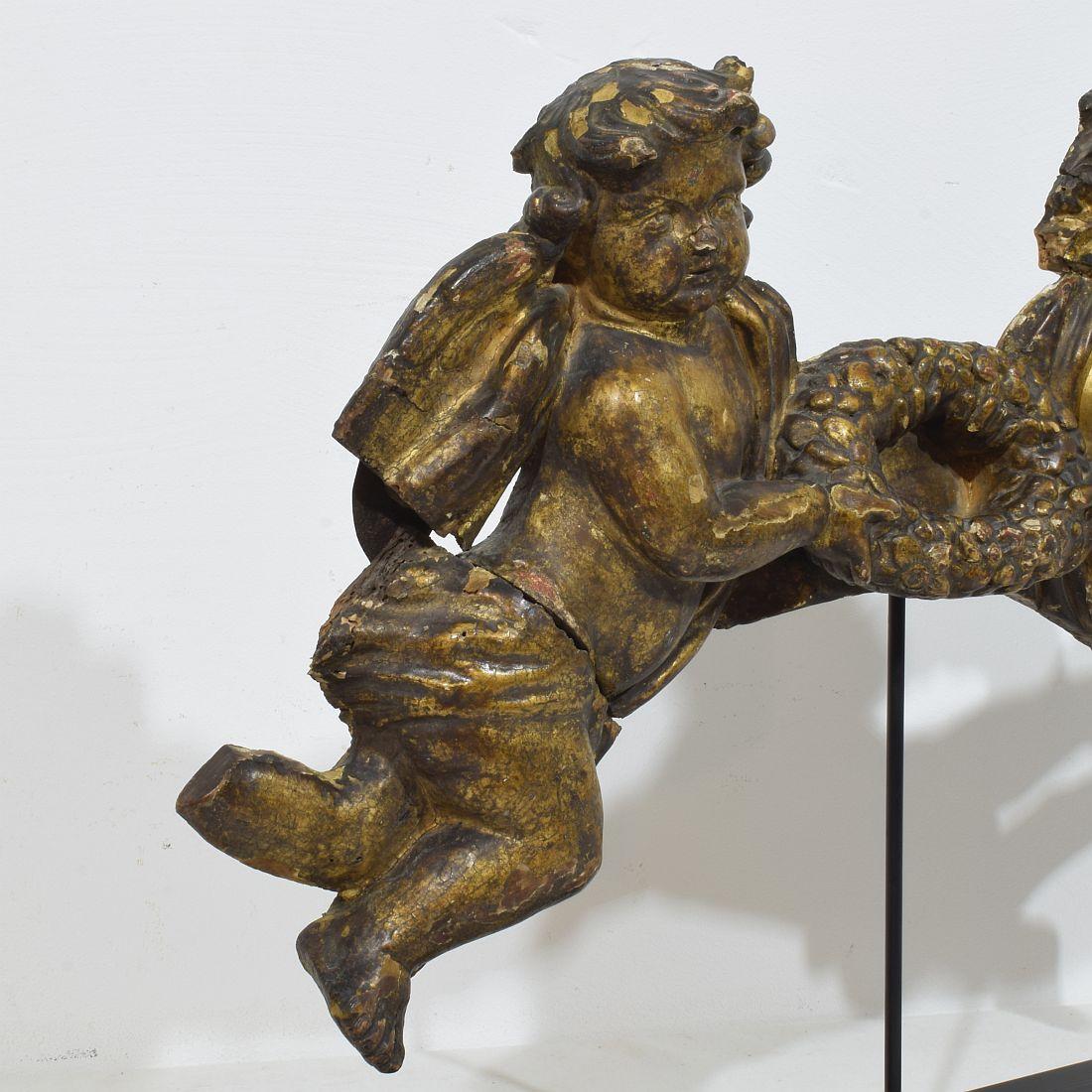 Spanischer geschnitzter Barockengel aus dem 18.  Fragment im Angebot 3