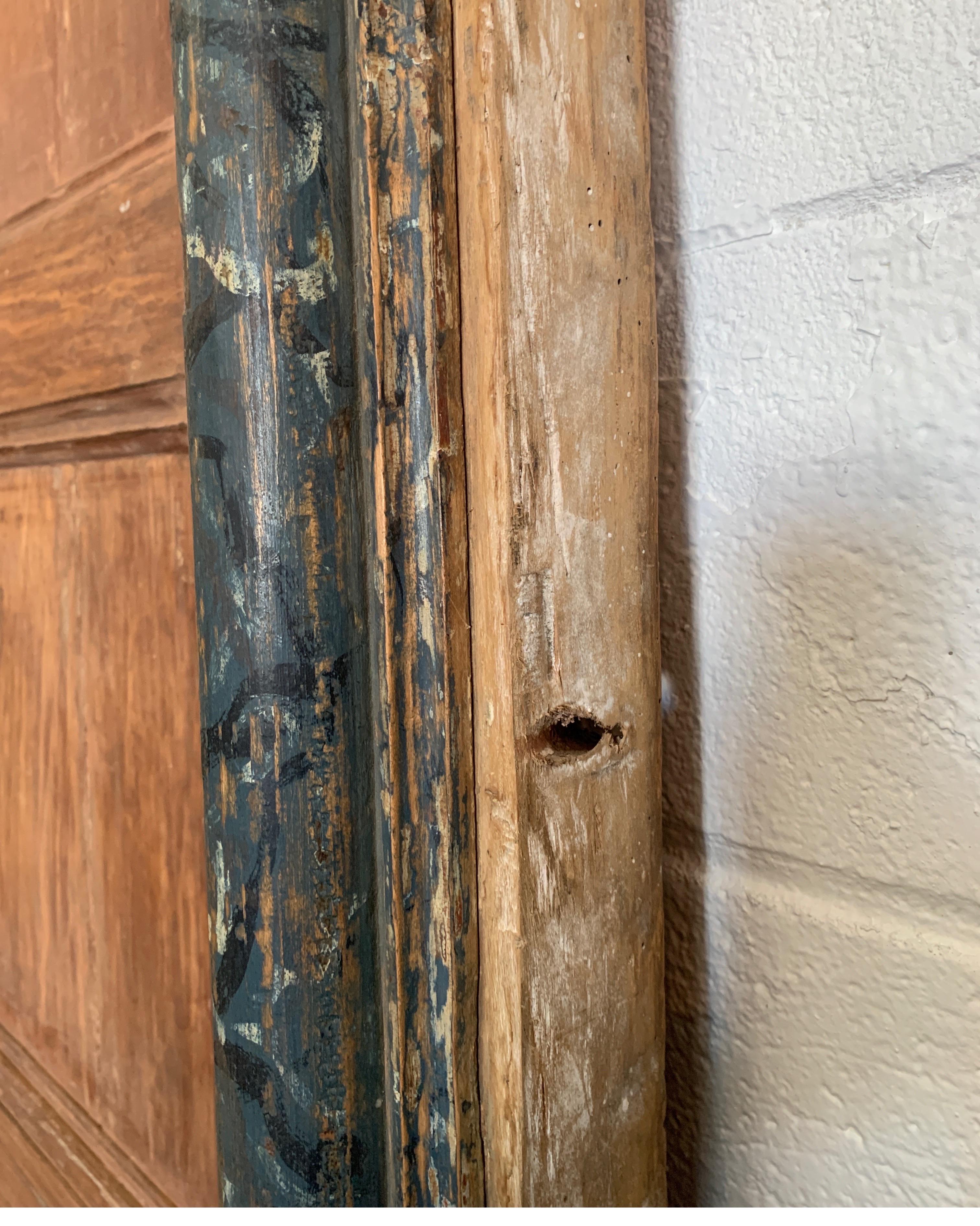 Spanische Türen aus dem 18. Jahrhundert mit polychromer Bemalung und blauer Umrandung im Angebot 1