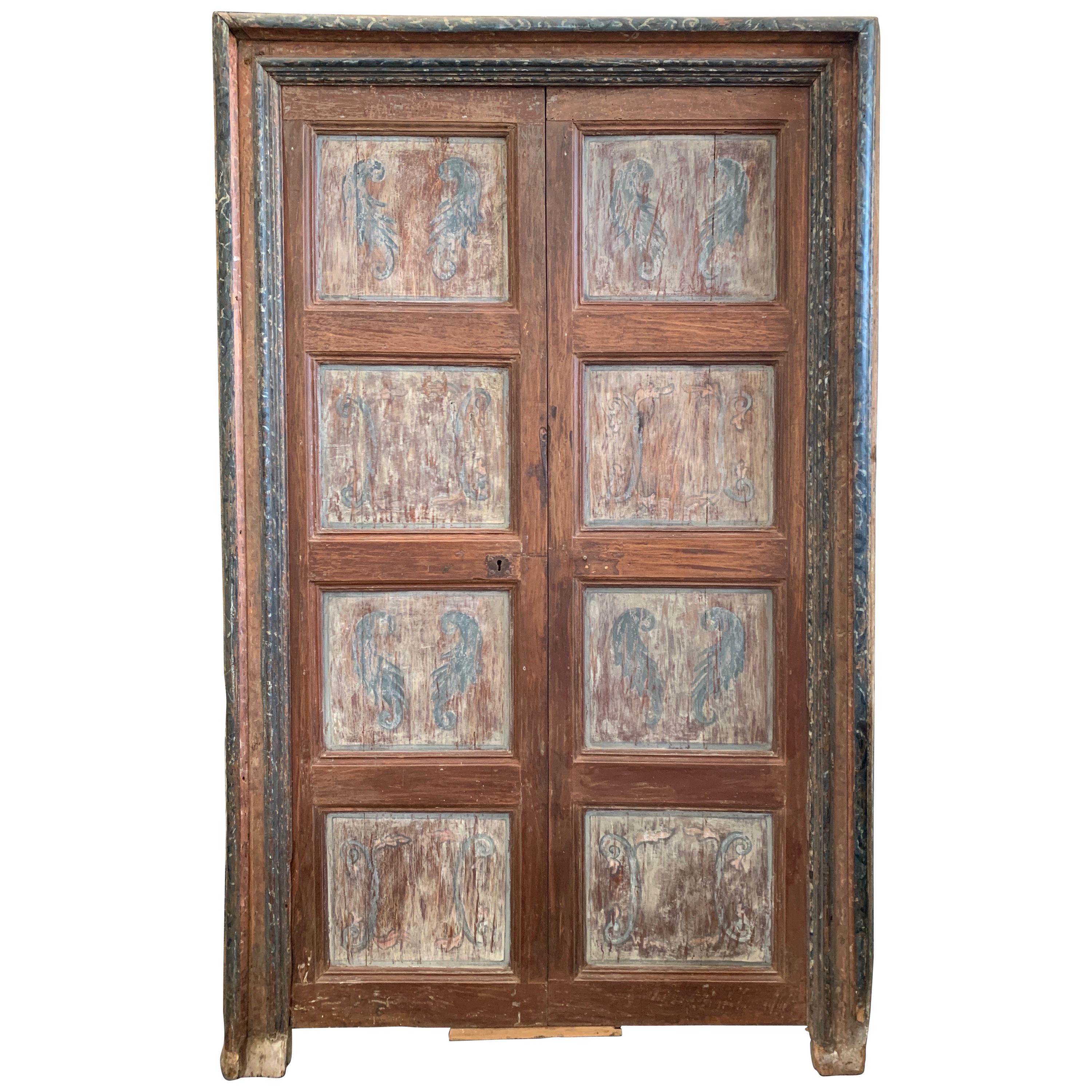 Spanische Türen aus dem 18. Jahrhundert mit polychromer Bemalung und blauer Umrandung