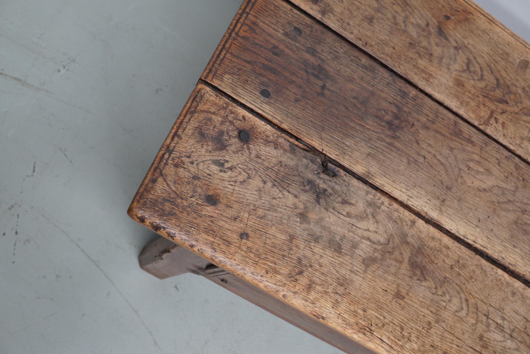 Table basse en châtaignier rustique espagnole du 18e siècle Bon état - En vente à Nijmegen, NL