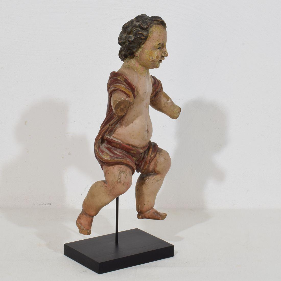 Spanischer Barockengel aus Holz, 18. Jahrhundert, handgeschnitzt (Handgeschnitzt) im Angebot