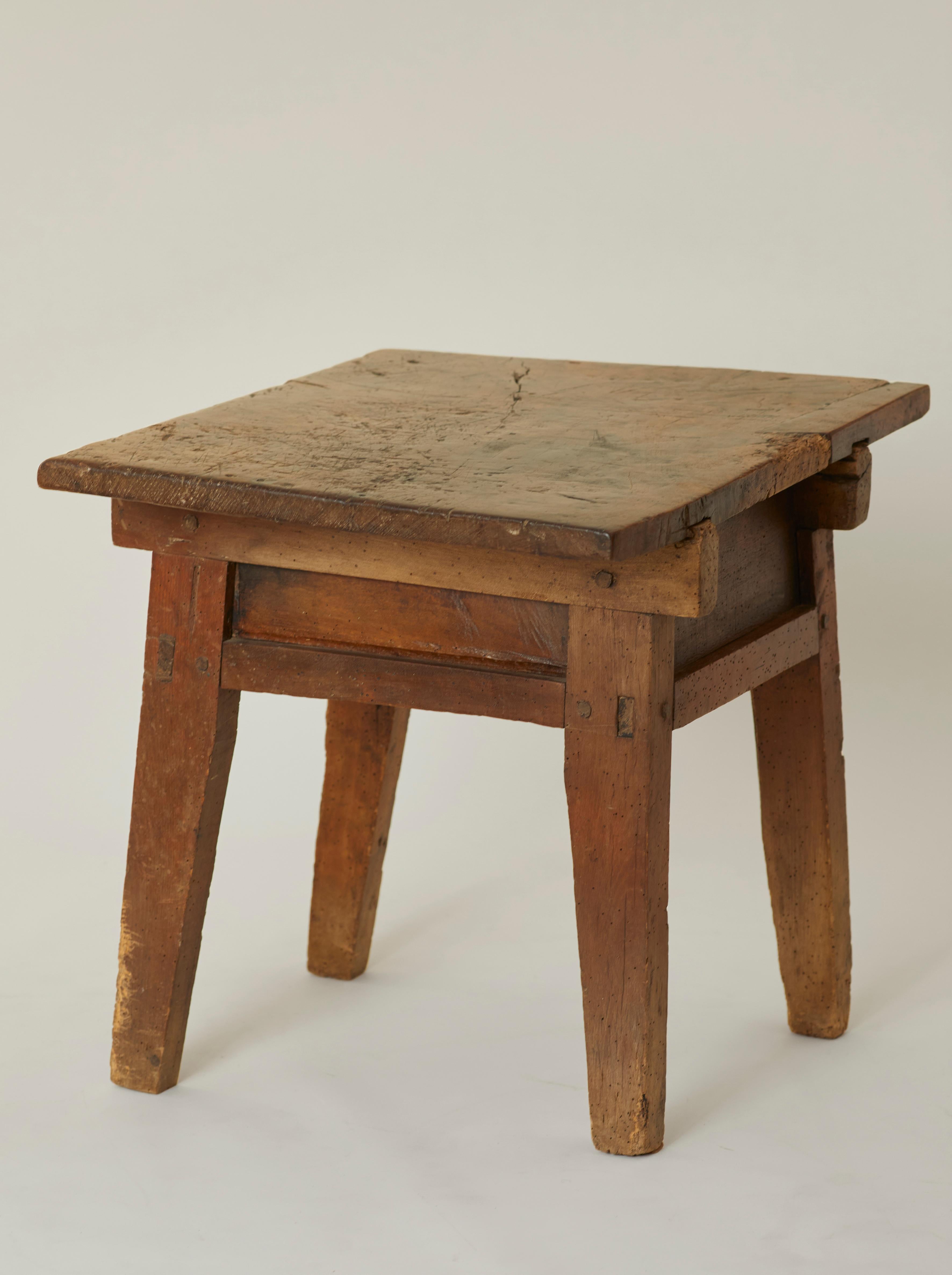 Folk Art Spanish 18th century kitchen work table with carved drawer in solid walnut For Sale