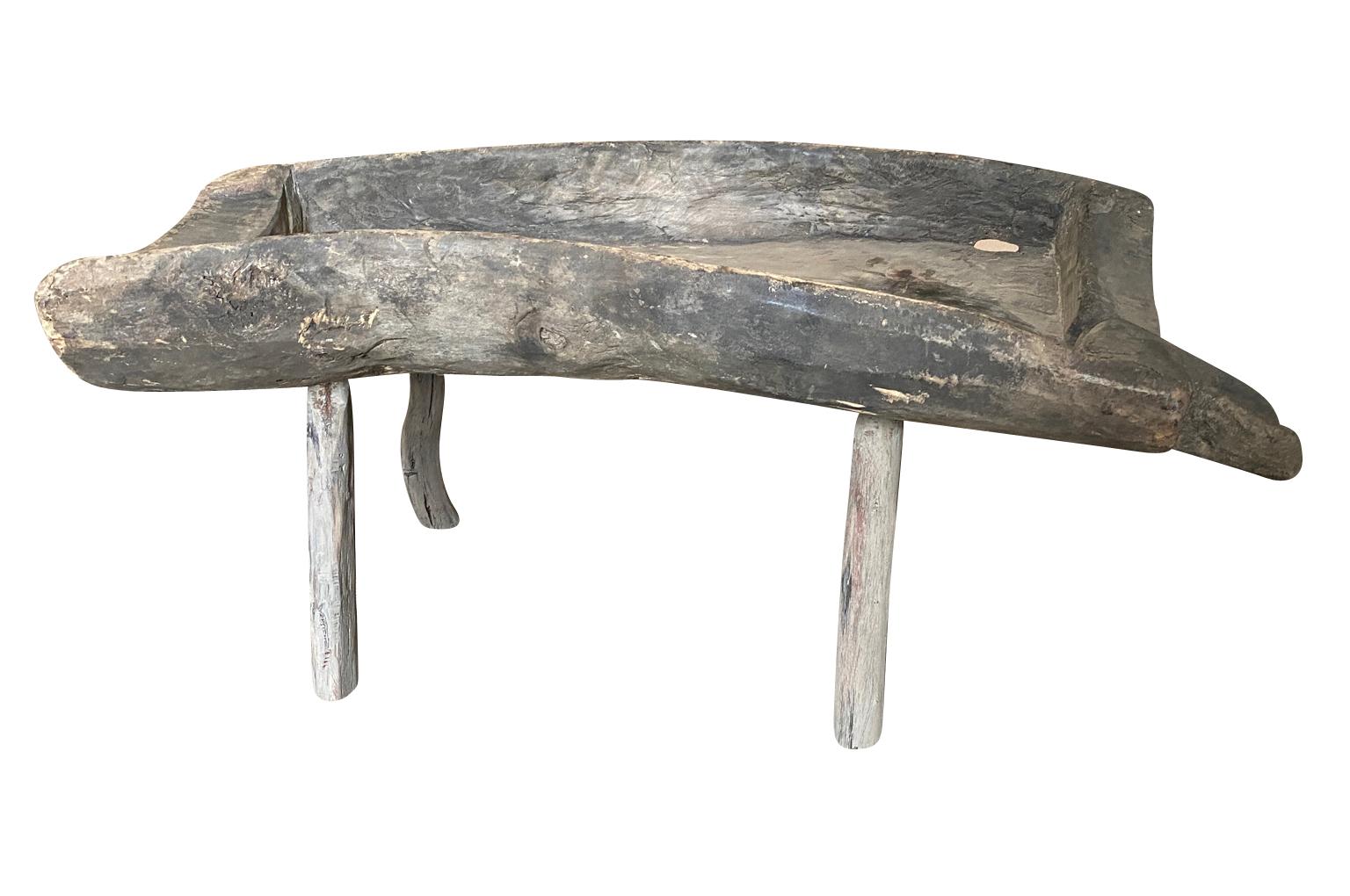 Spanischer Mageoire-Tisch Basse aus dem 18. Jahrhundert im Zustand „Gut“ im Angebot in Atlanta, GA