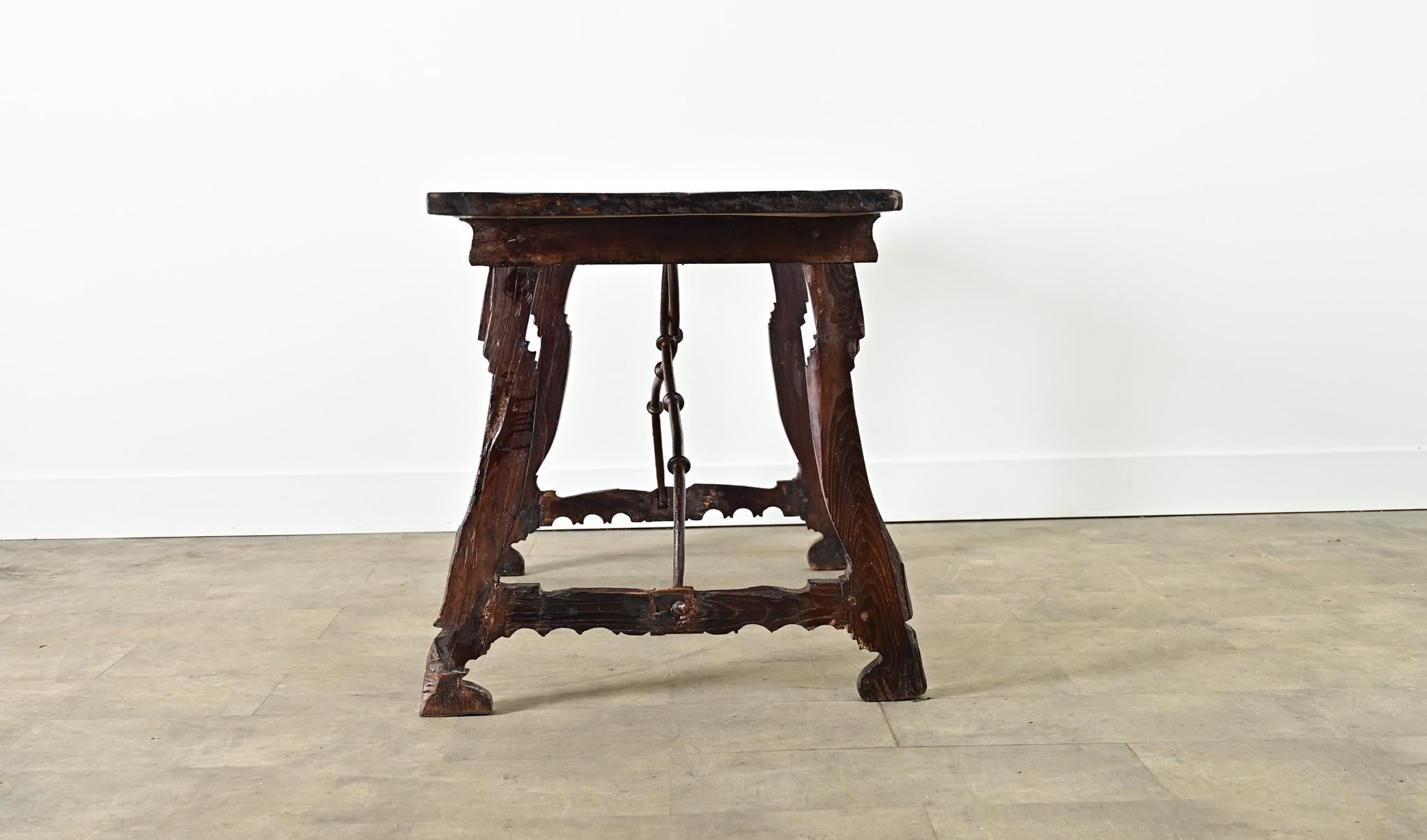 Spanish 18th Century Oak Refectory Table For Sale 3