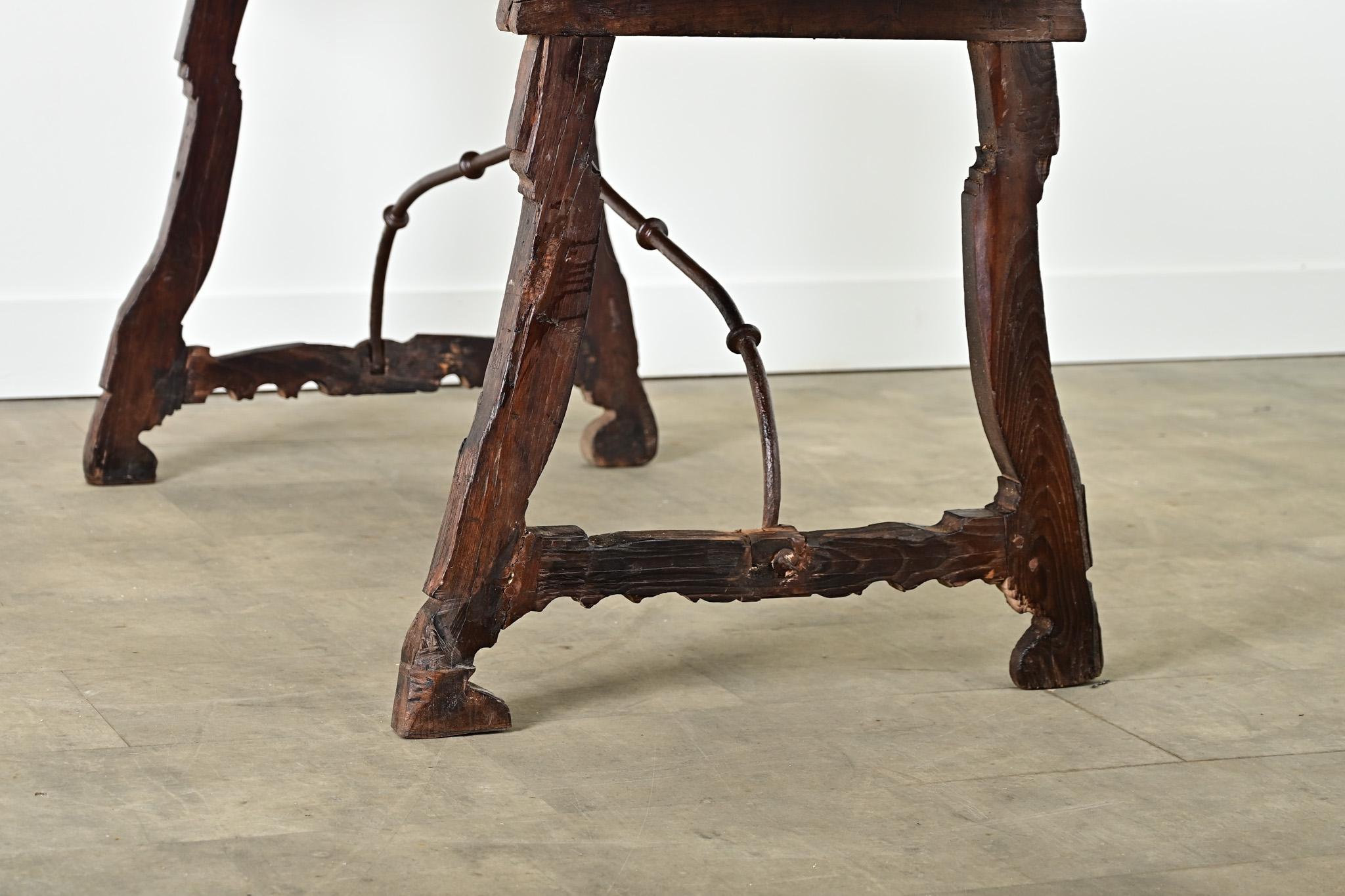 Spanish 18th Century Oak Refectory Table For Sale 4