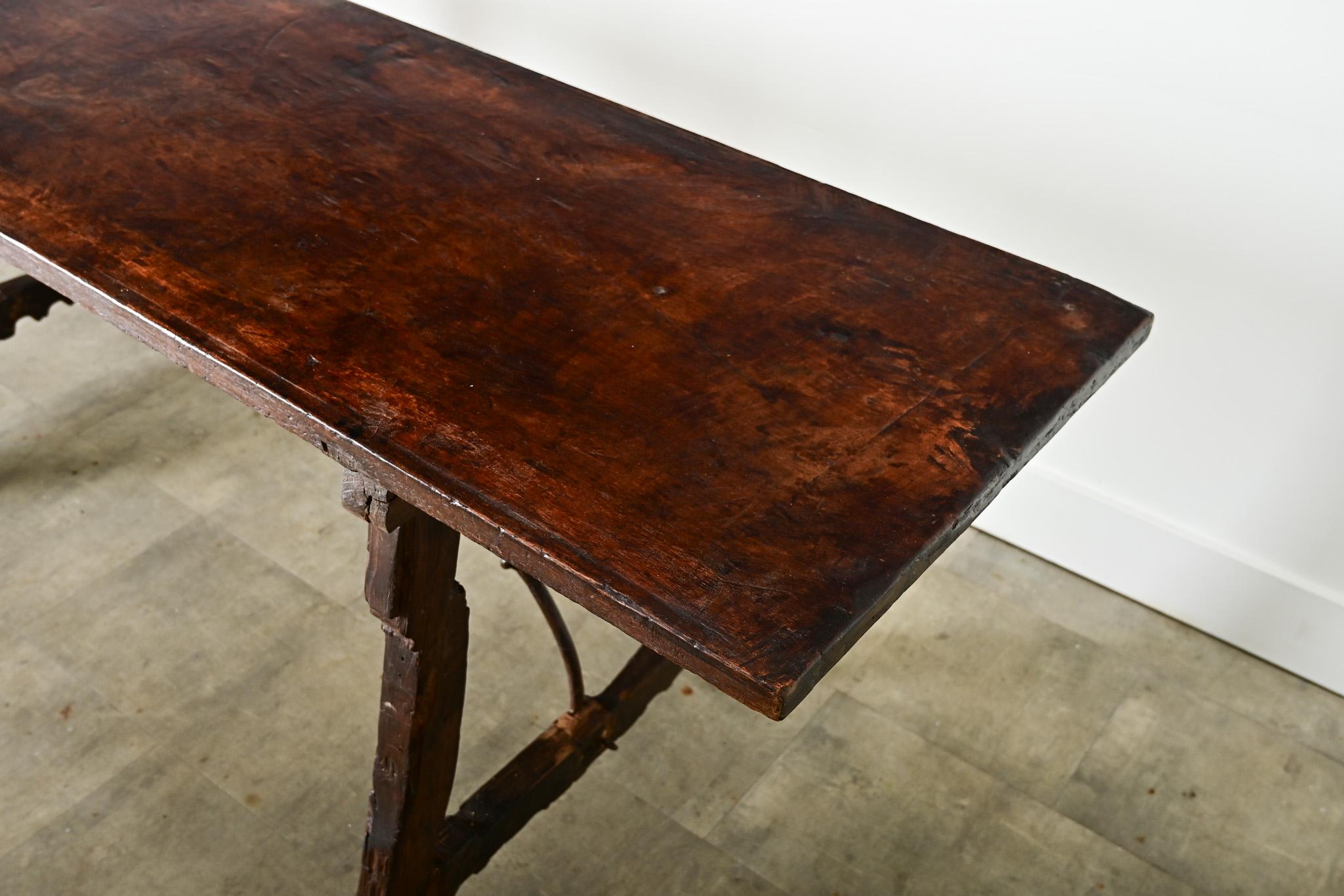 Spanish 18th Century Oak Refectory Table For Sale 1