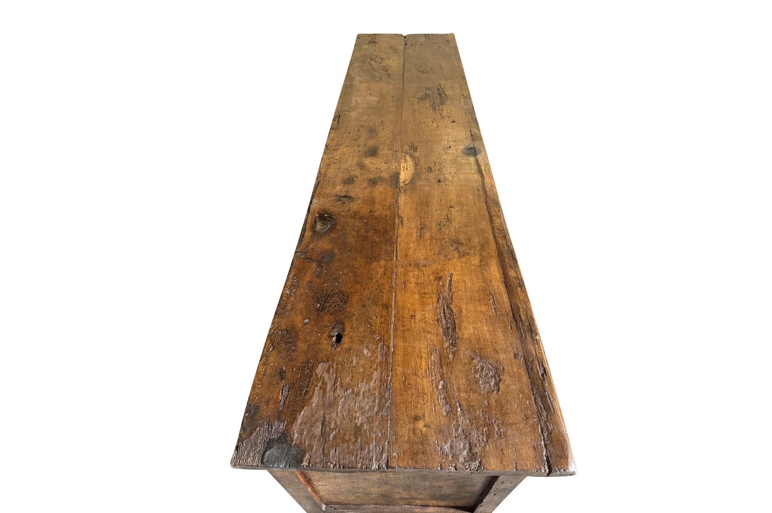 Commode da sacrestia spagnolo del XVIII secolo in vendita 9