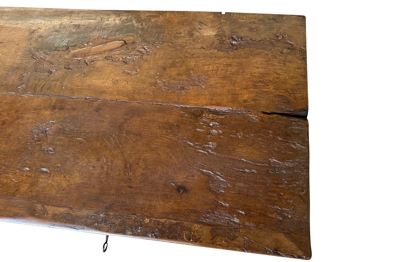 Commode da sacrestia spagnolo del XVIII secolo in vendita 11