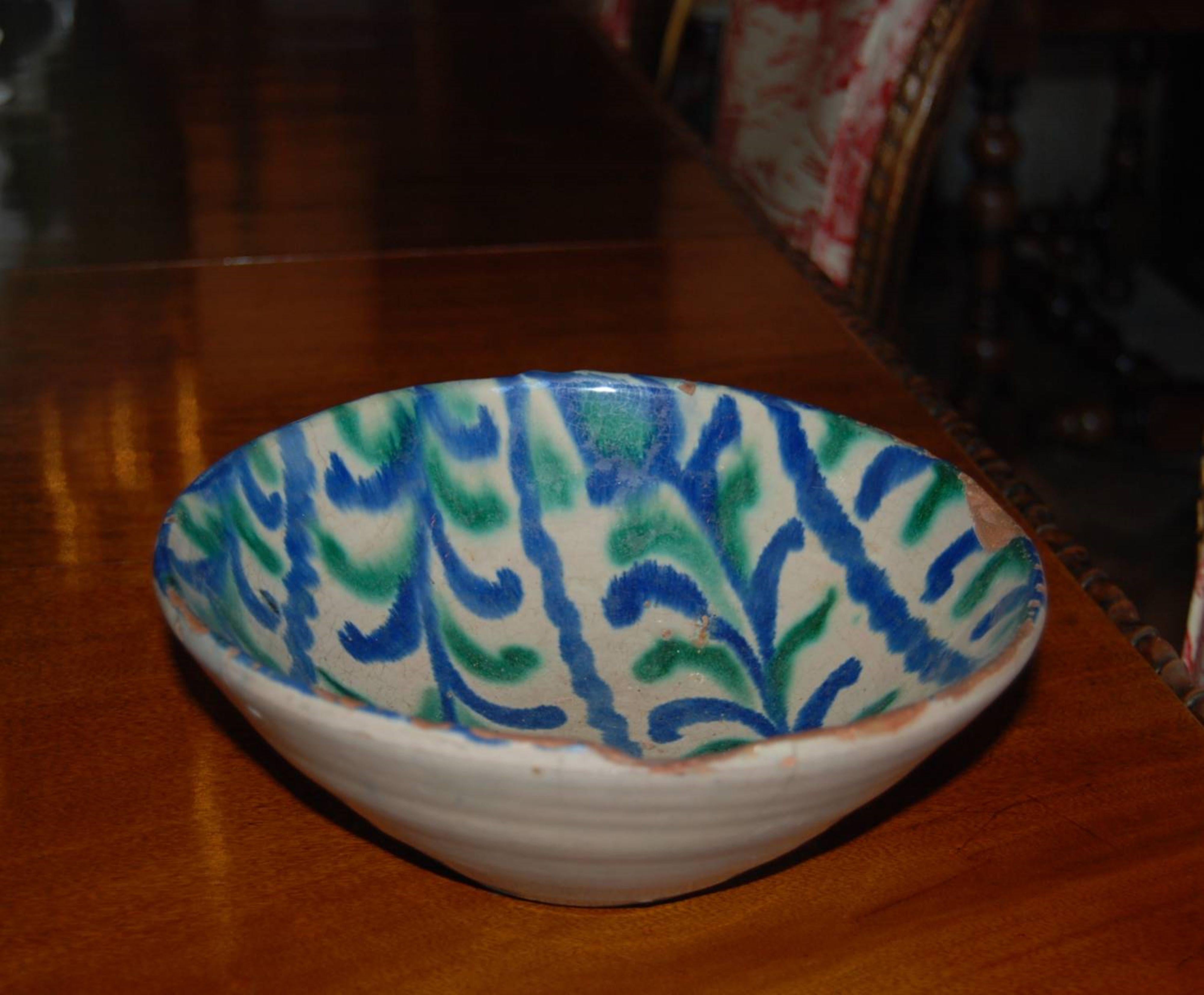 Spanish 18th C. Talavera De La Reina Bowl Plate Decorative Antiques Los Angeles In Good Condition In West Hollywood, CA