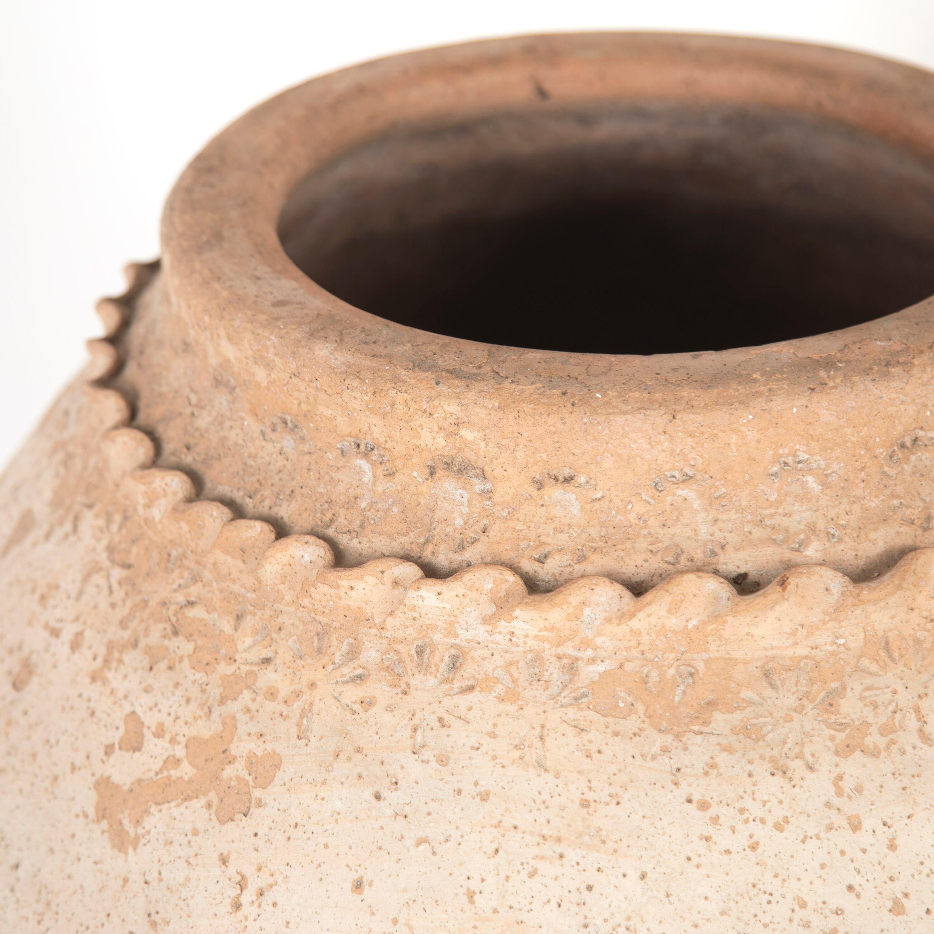 Spanish 18th Century Terracotta Pot In Good Condition In Gloucestershire, GB