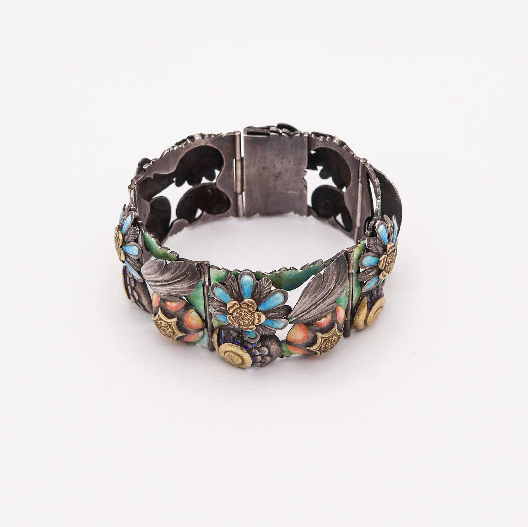 SPANISH 1900 Barcelona Art Nouveau Enameled Bracelet In Sterling & 18Kt Gold In Excellent Condition For Sale In Miami, FL