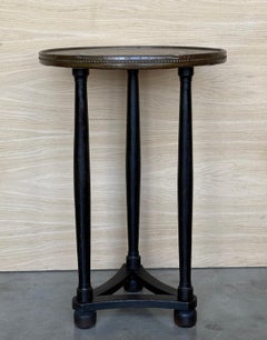 Spanish 1900s Walnut Round Pedestal Table with Fluted Legs and Metal Edges