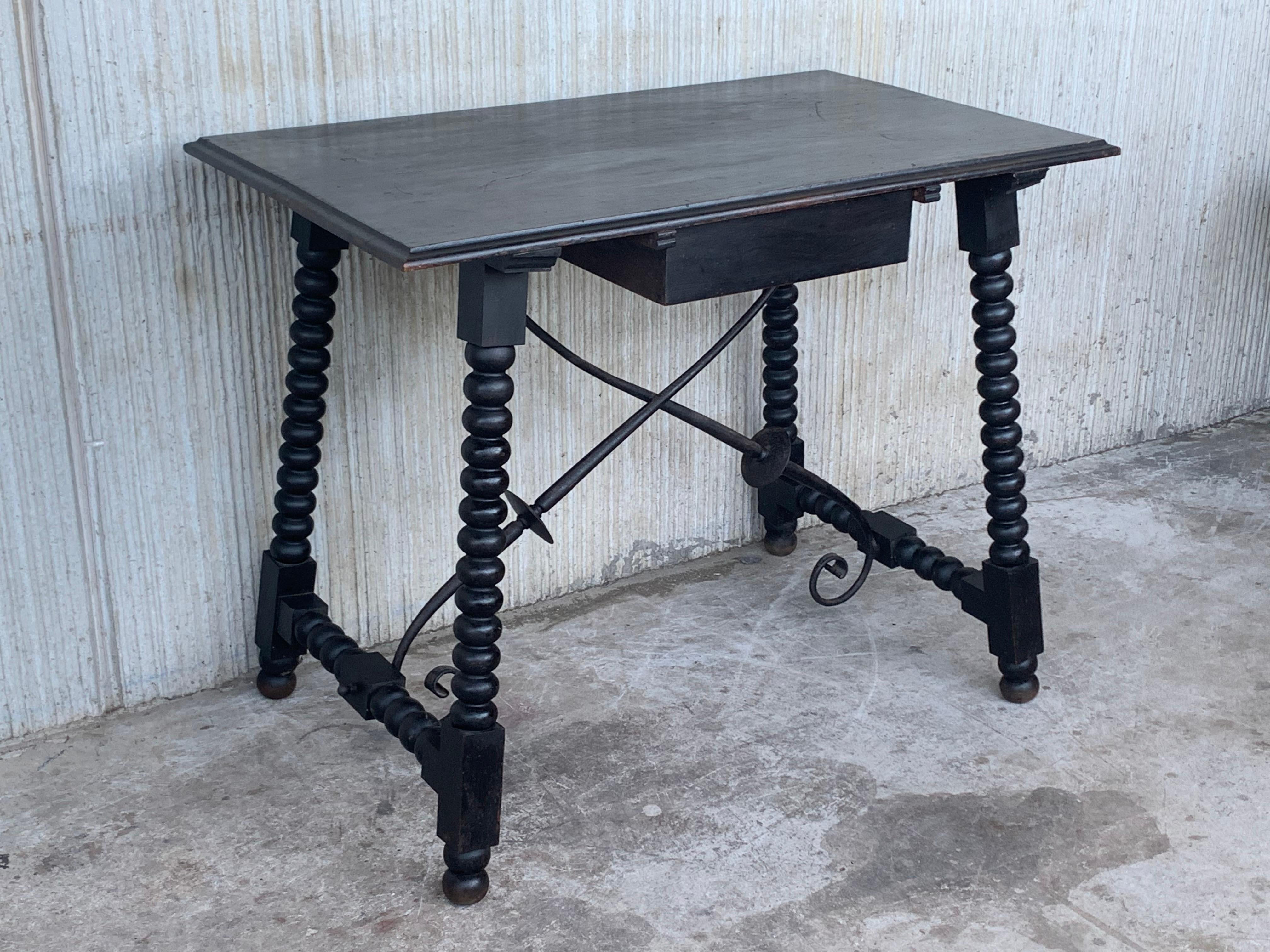 20th Century Spanish 1900s Walnut Side Table with Single Drawer and Iron Stretcher For Sale