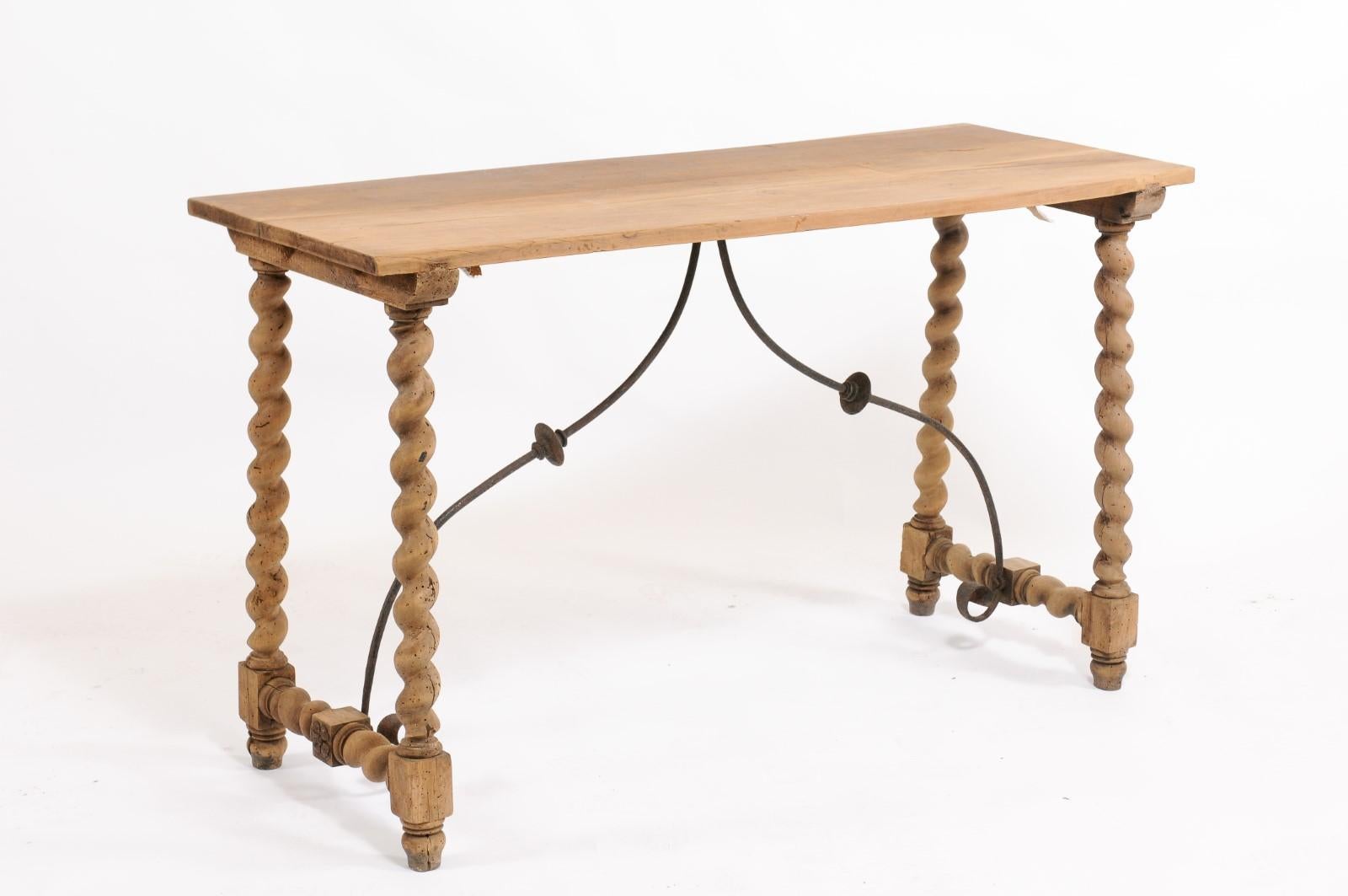 Spanish 1920s Baroque Style Oak Console Table with Barley Twist Trestle Base In Good Condition In Atlanta, GA