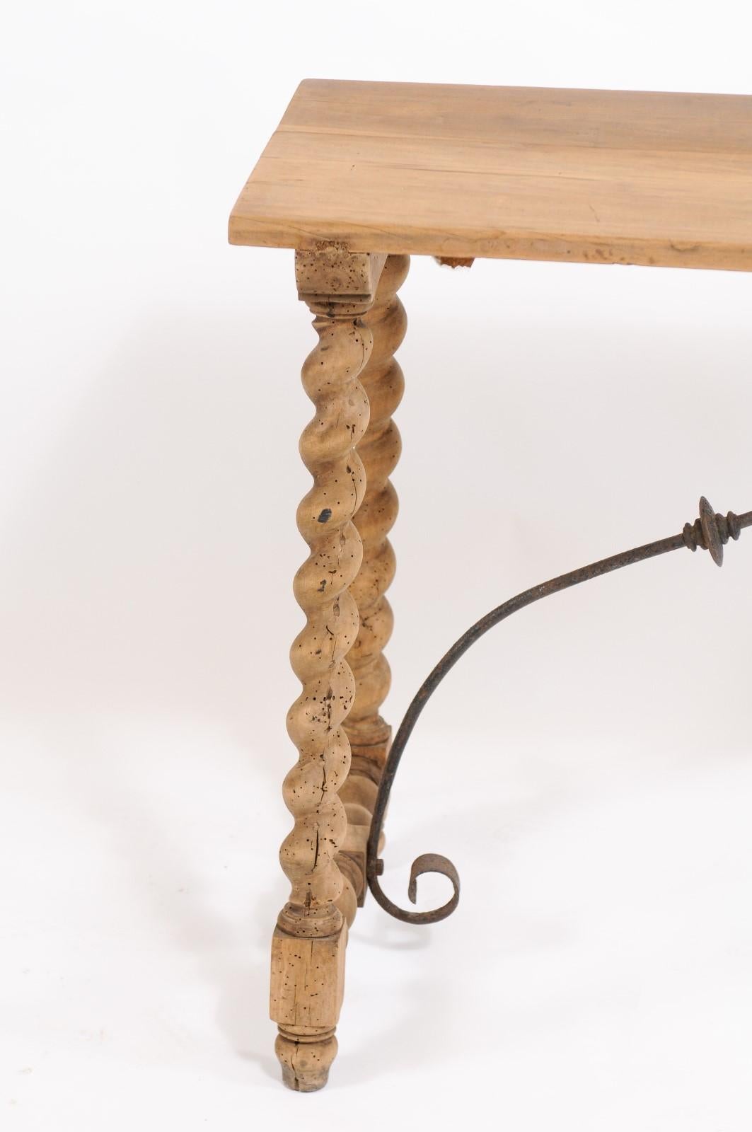 20th Century Spanish 1920s Baroque Style Oak Console Table with Barley Twist Trestle Base