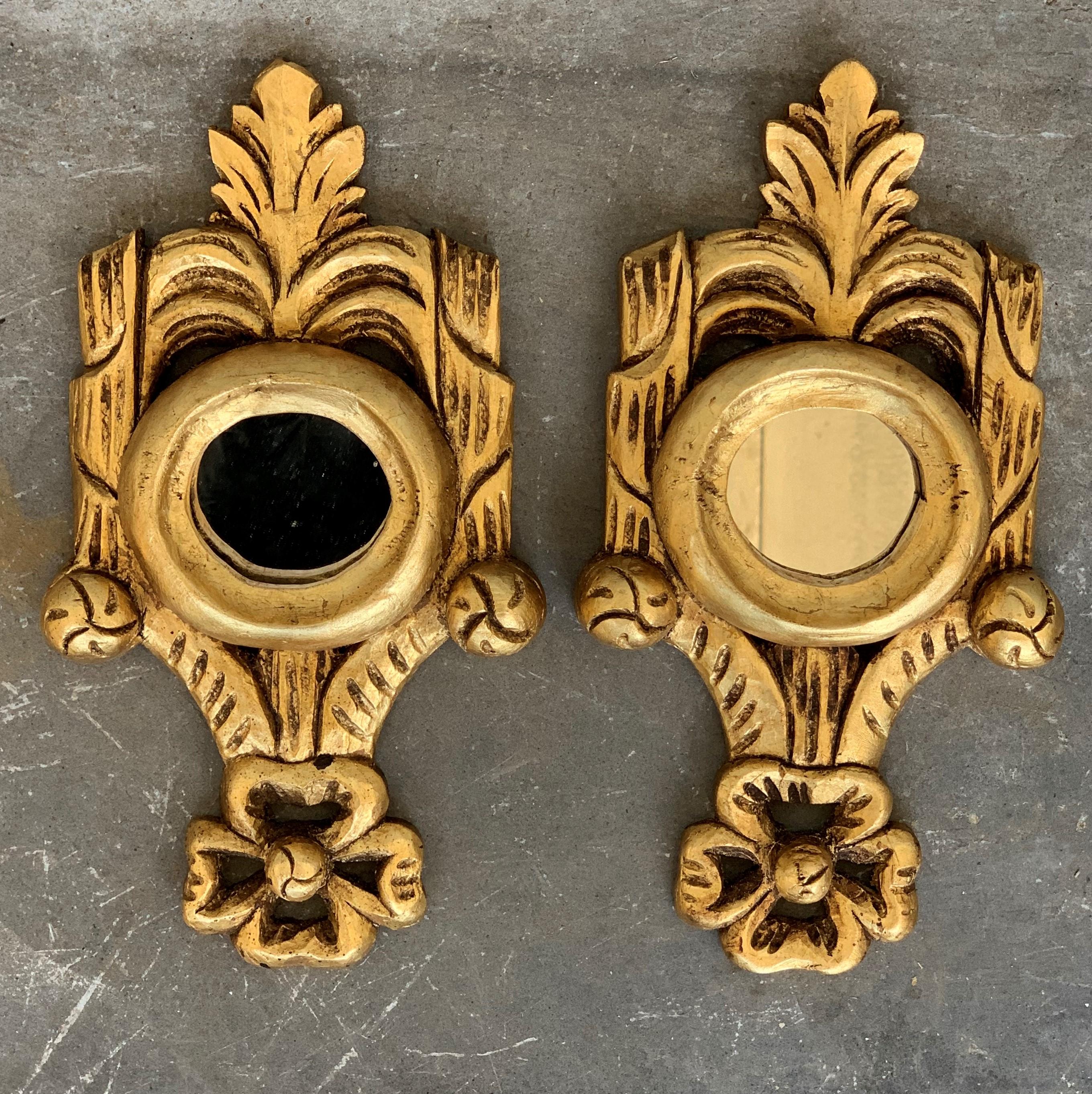 Spanish 1920s Rococo Style Carved Gold Leaf Giltwood Mirrors, a Pair 8